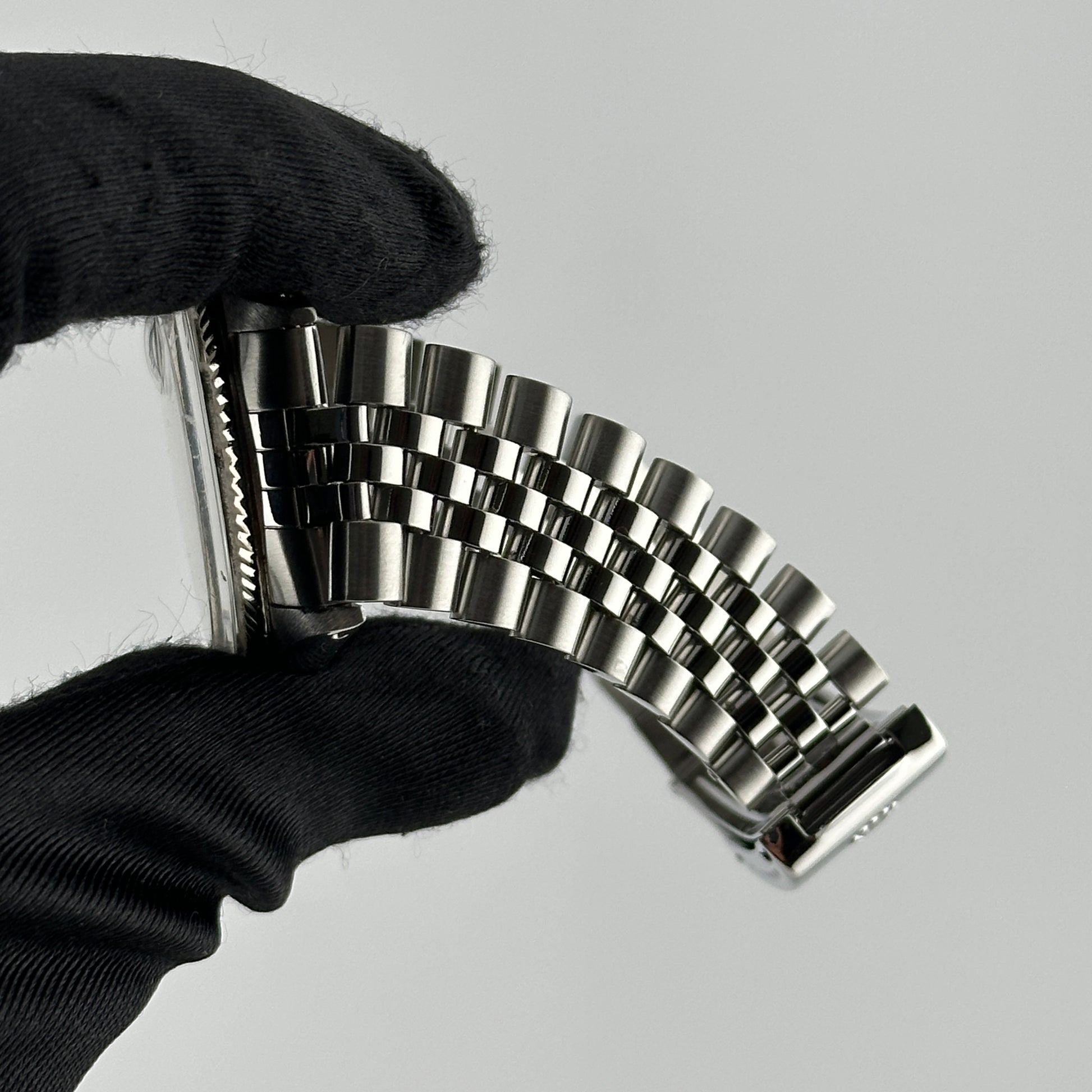 Rolex Datejust Silver Stick Dial on Jubilee Ref. 1603 1967 — view 4