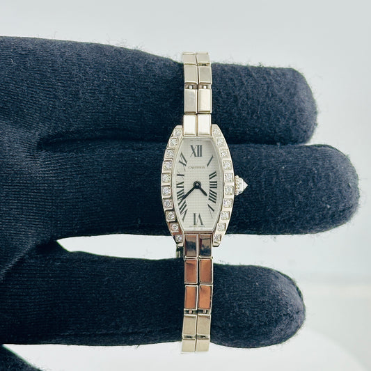 Cartier Tonneau Silver Roman Dial on Wg Ref. 2545 — view 2