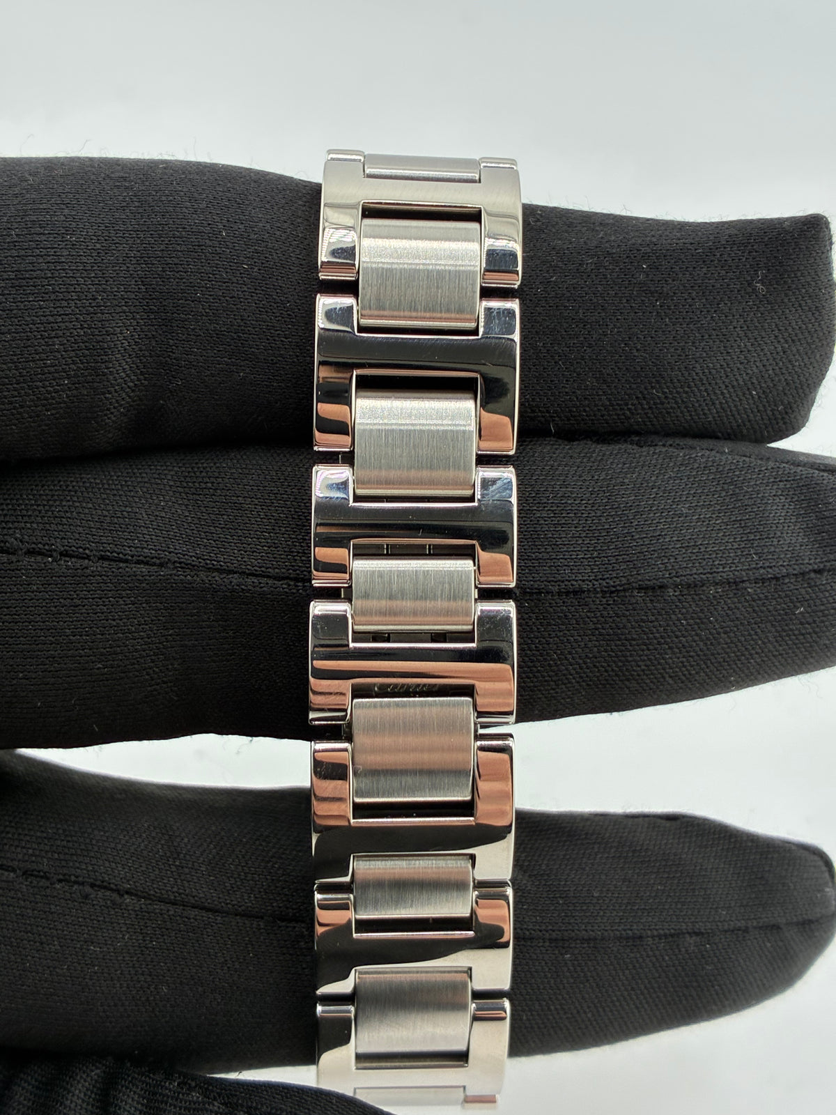 Cartier Ballon Bleu Silvered Opaline Dial on Stainless Steel Bracelet Ref. W69010Z4 Papers 2013 — view 4