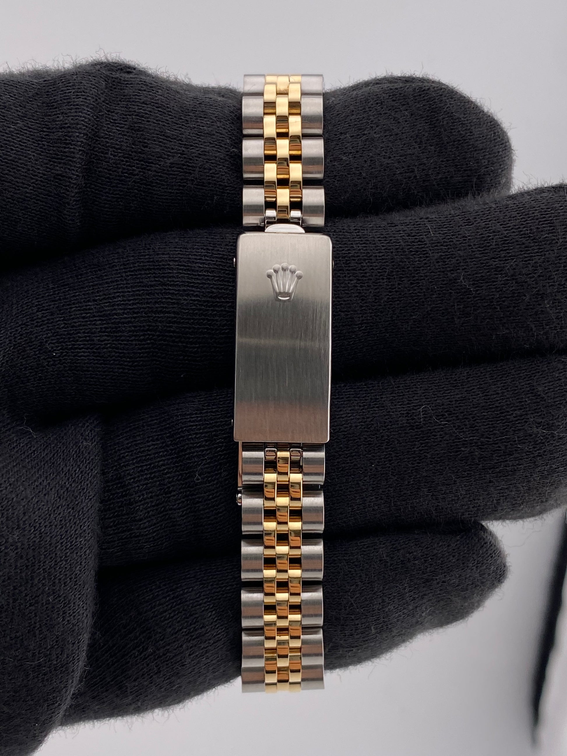 Rolex Datejust Lady Diamond Dial on 18 K Yg Ss Ref. 69173G — view 3