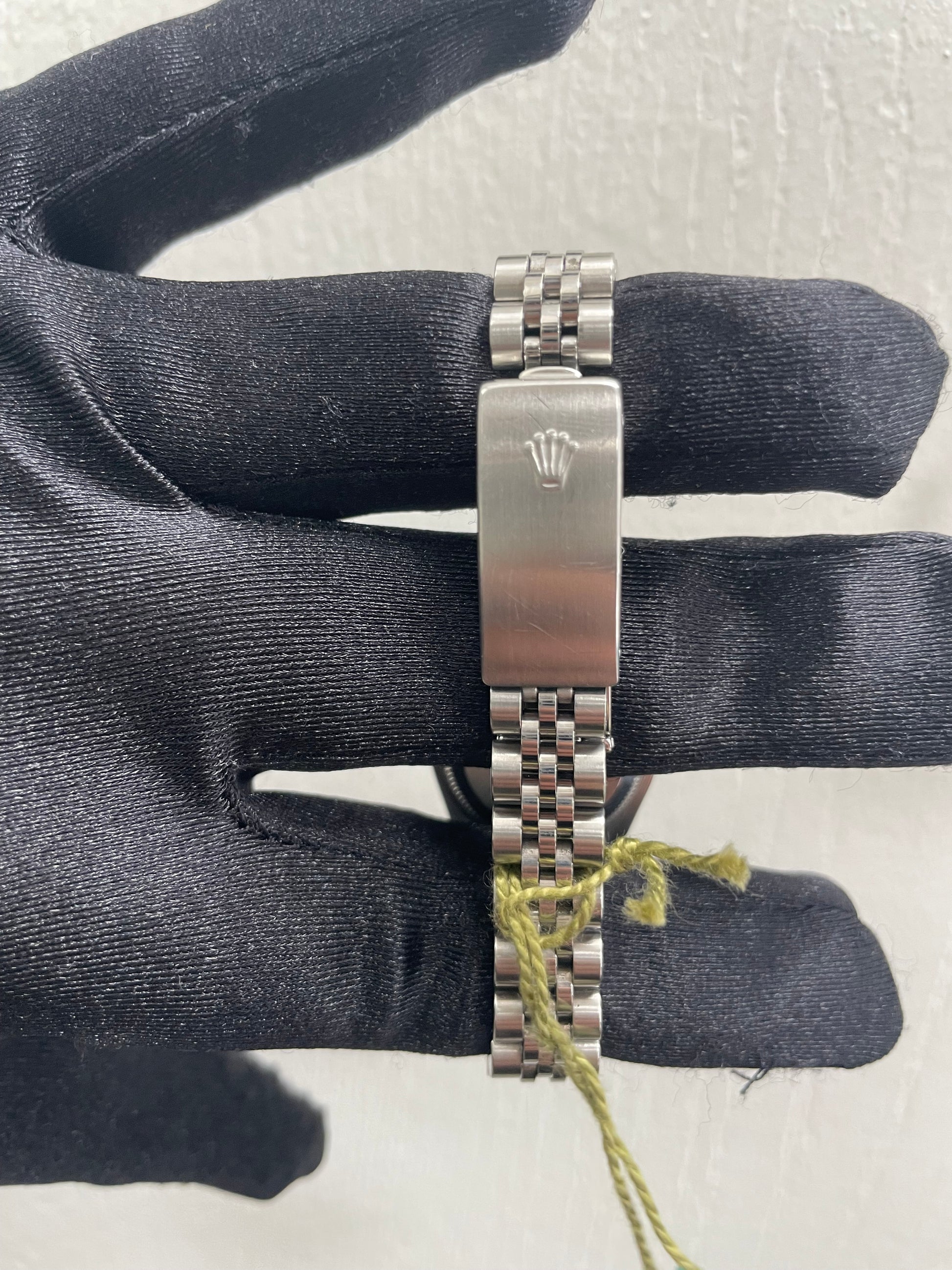 Rolex Datejust White Roman Dial on Jubilee Ref. 69174 Papers 1996 — view 3