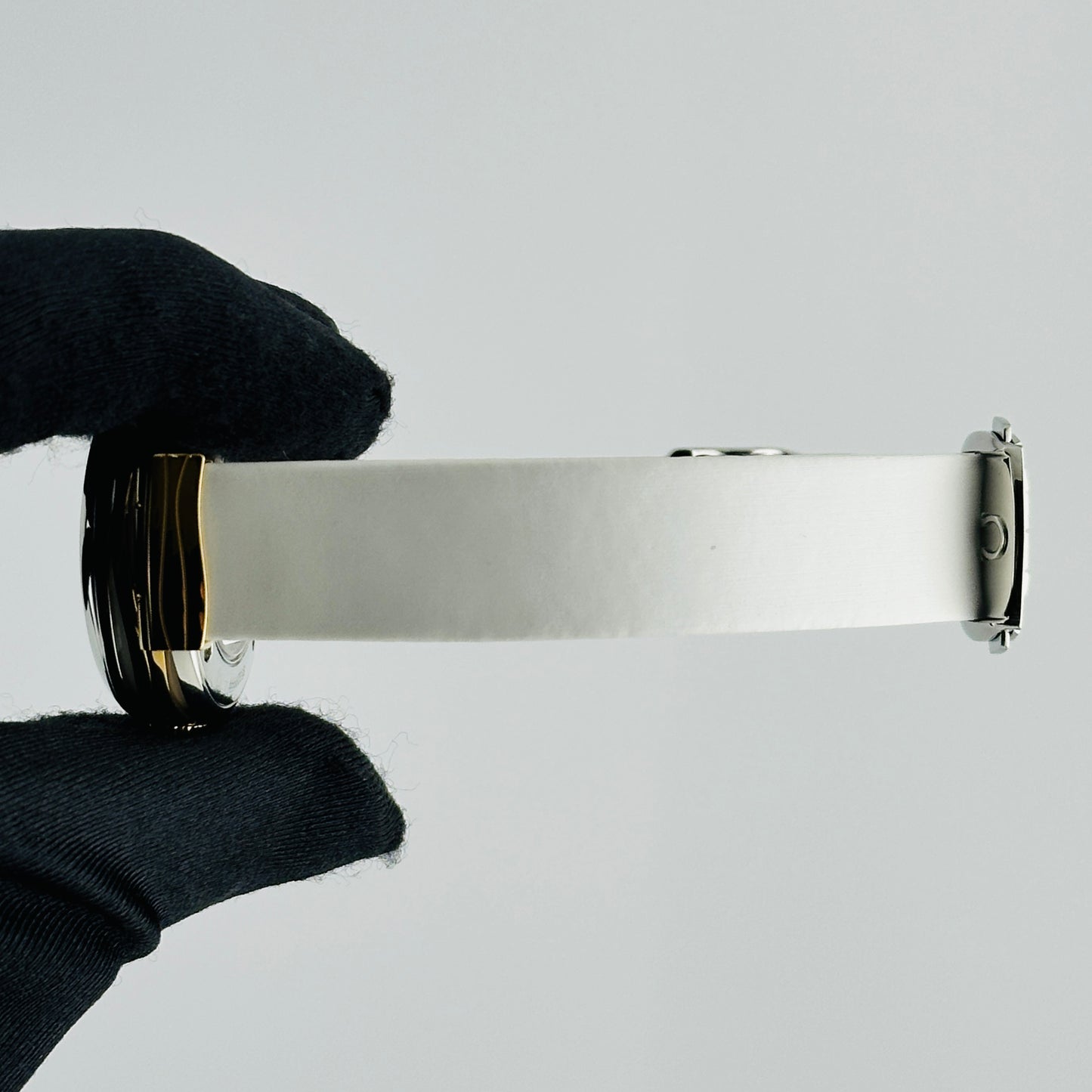 Omega De Ville Ladymatic Supernova Patterned White Mother Of Pearl Dial Set With Diamonds Dial on Leather Ref. 425.22.34.20.55.002 Card Open Date — view 4