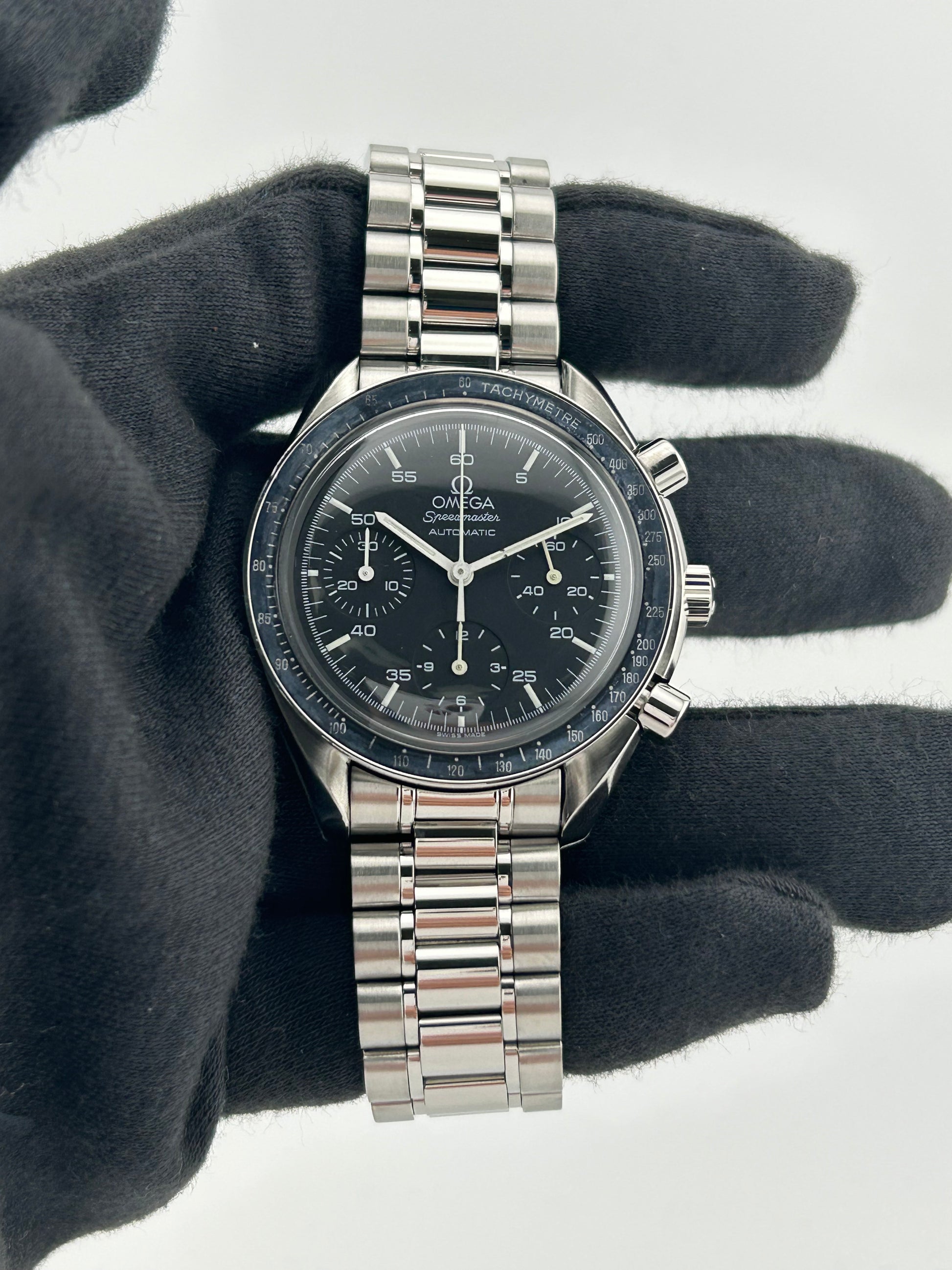 Omega Speedmaster Reduced Black Dial on Stainless Steel Ref. 3510.50 — view 2
