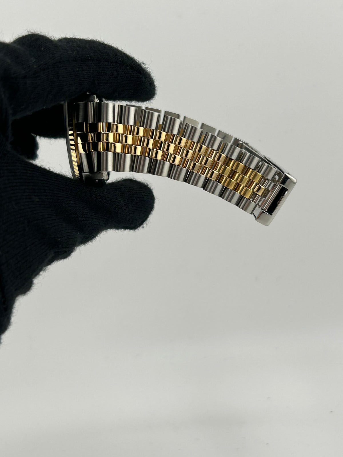 Rolex Datejust 36 Champagne Stick Dial on 2 Tone D Link Jubilee Bracelet Ref. 16233 1990 — view 4