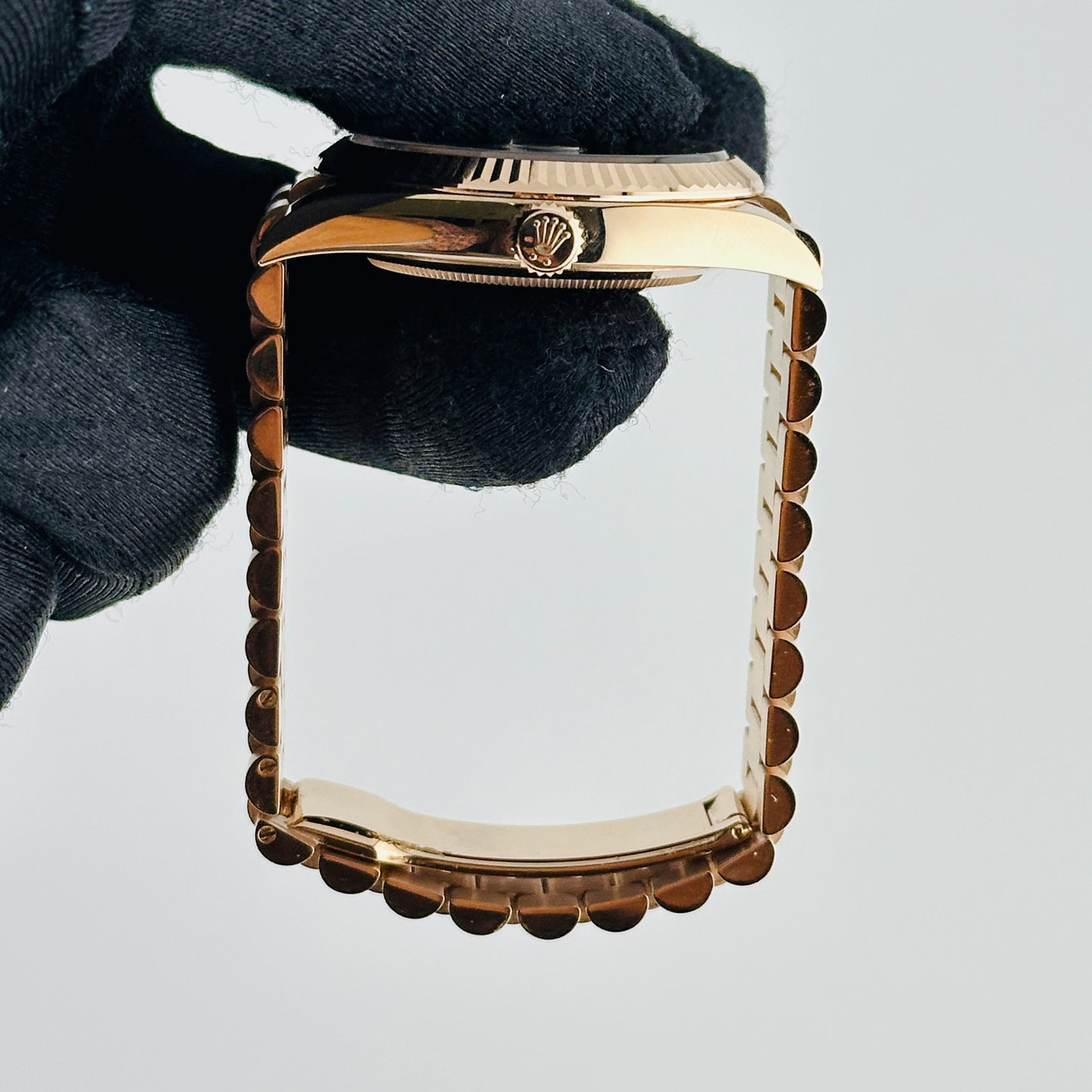 Rolex Day-Date 40 Chocolate Bevelled Roman Dial on President Ref. 228235 Complete 2024 — view 6