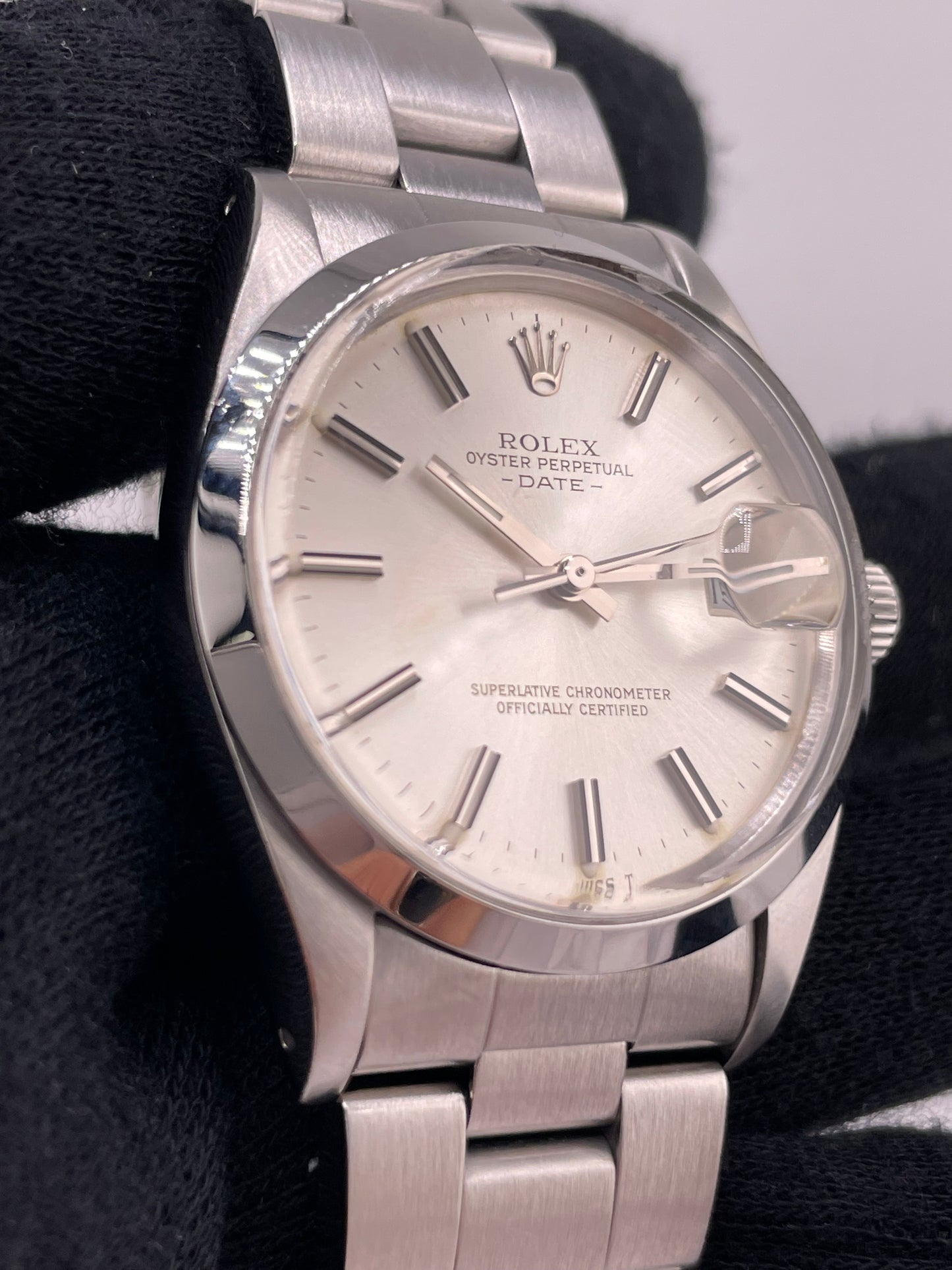 Rolex Oyster Perpetual Date Silver Stick Dial on Oyster Ref. 15000 1987 — view 3