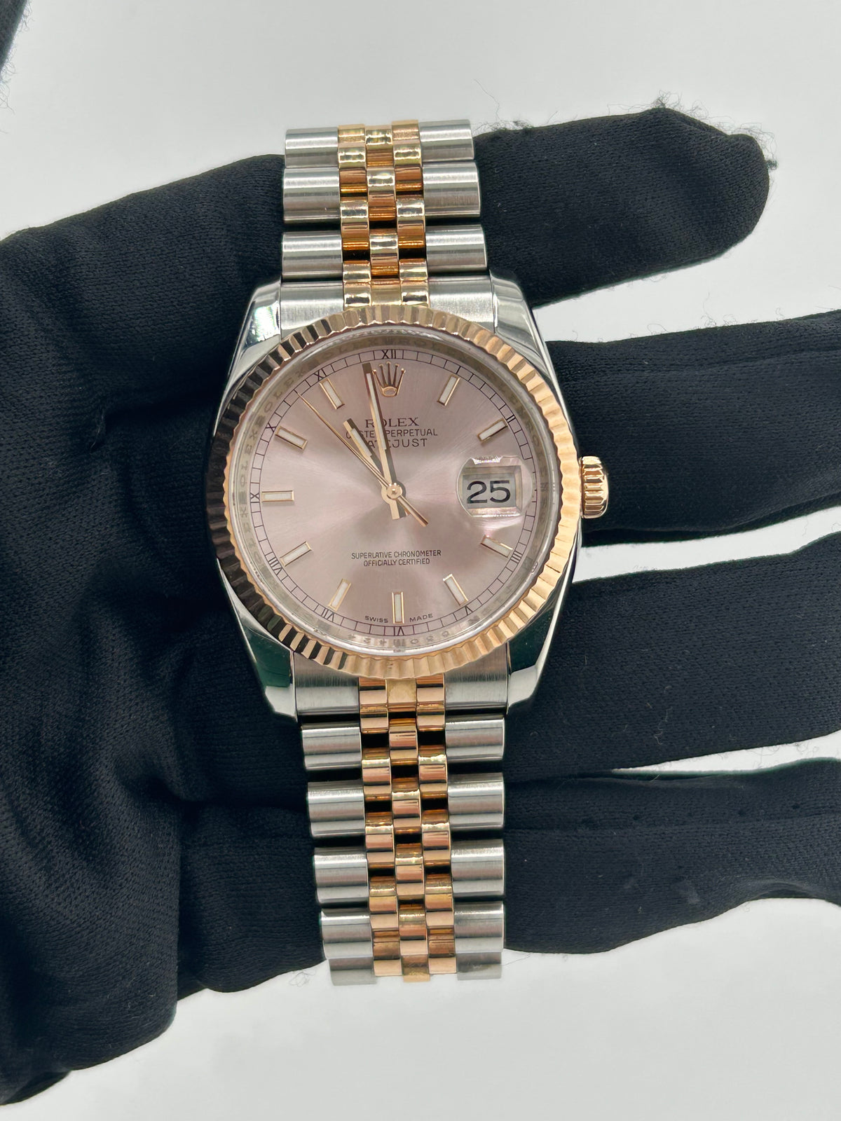 Rolex Datejust 36 Pink Champagne Stick Dial on Jubilee D Link Bracelet Ref. 116231 Papers 2005 — view 2