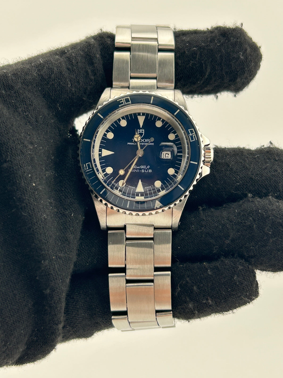 Tudor Prince Oysterdate Mini-Sub Blue Dial on Stainless Steel Bracelet Ref. 73090 — view 2