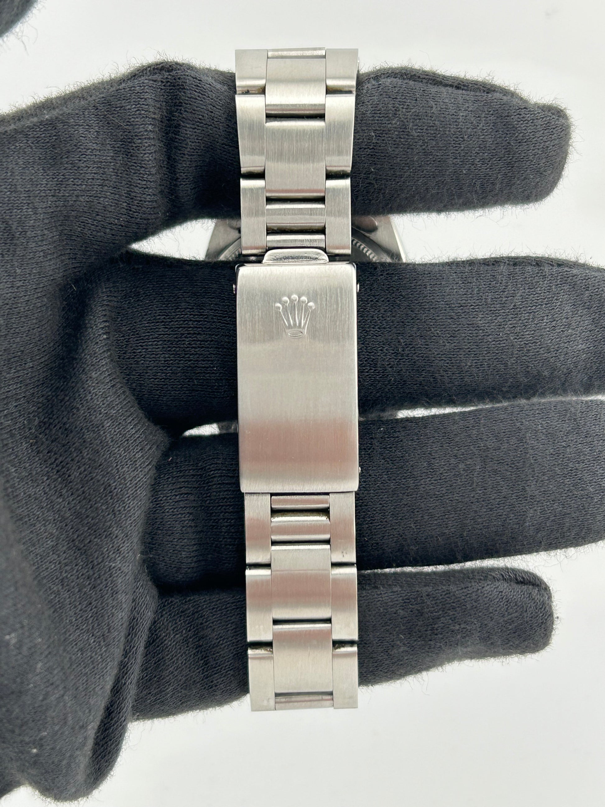 Rolex Oyster Perpetual Date Silver Index Dial on Oyster Ref. 15000 1971 — view 3