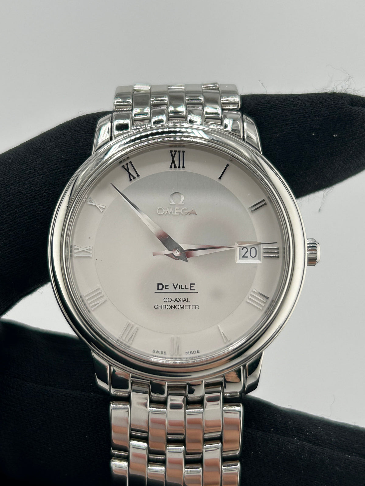 Omega De Ville Prestige Silver Dial on Stainless Steel Bracelet Ref. 4574.31 Card 2012 — view 3
