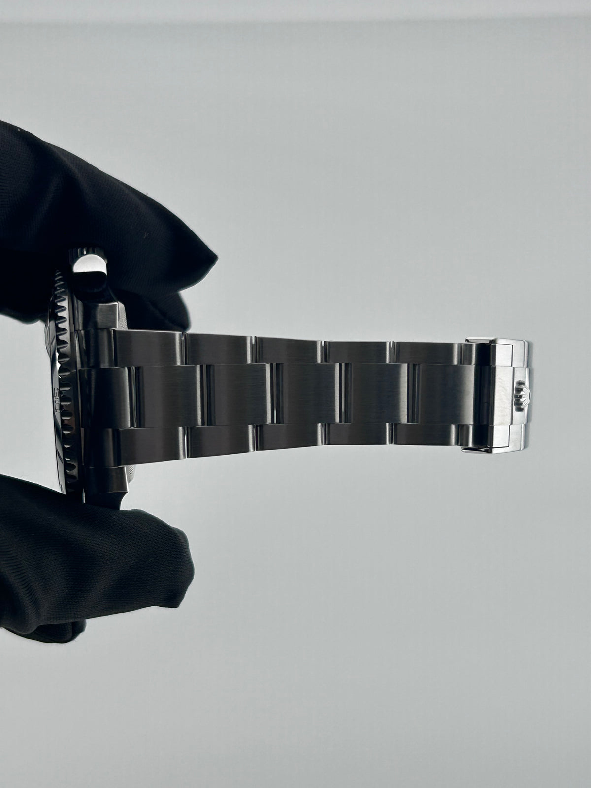 Rolex Submariner Black Dial on Oyster Ref. 116610LN Card — view 6