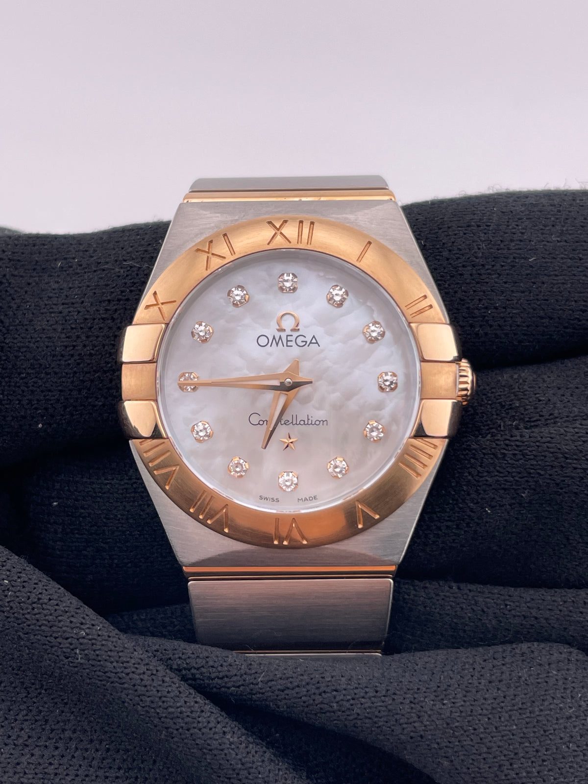 Omega Constellation M.O.P Diamond Dial on Pink Gold & Stainless Steel Bracelet Ref. 123.20.24.60.55.001 — view 3