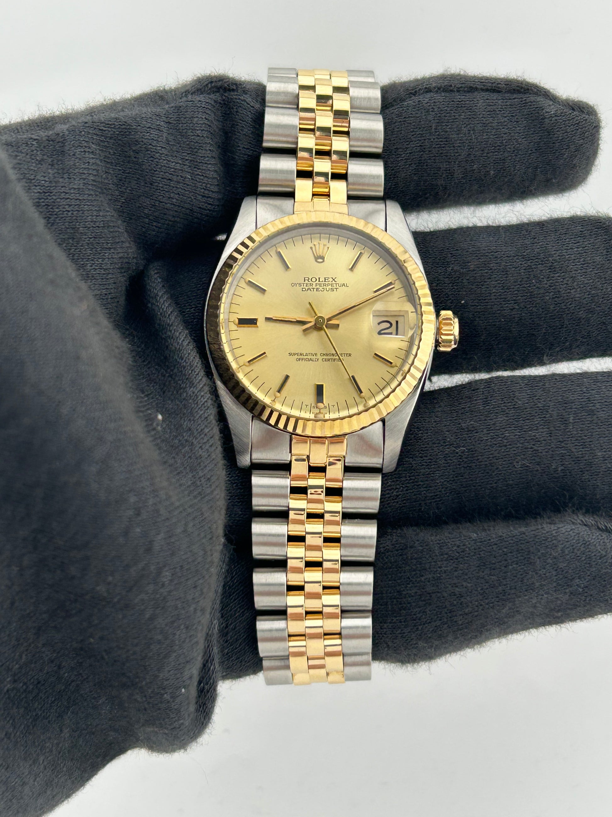 Rolex Datejust Champagne Stick Dial on D Link Jubilee Bracelet Ref. 68273 1984 — view 2