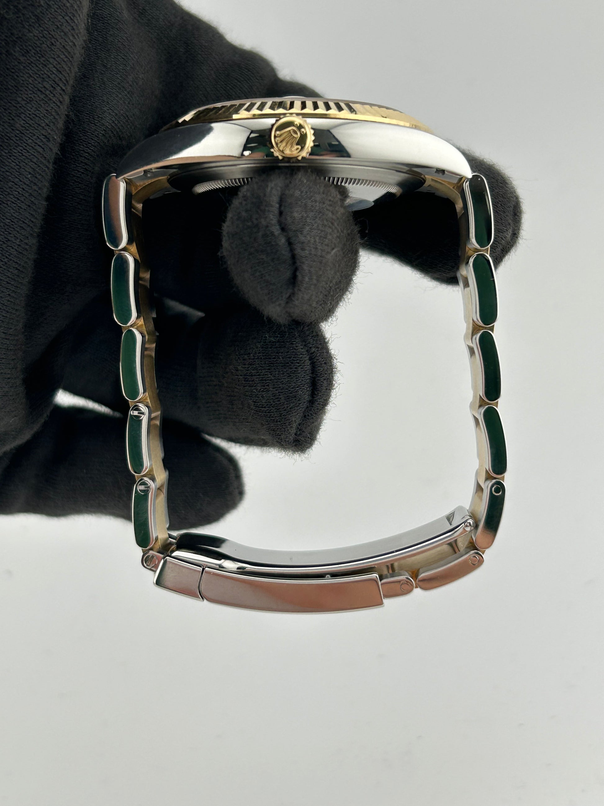 Rolex Datejust 41 Champagne Diamond Dial on 2 Tone Oyster Bracelet Ref. 126333 Card 2019 — view 6