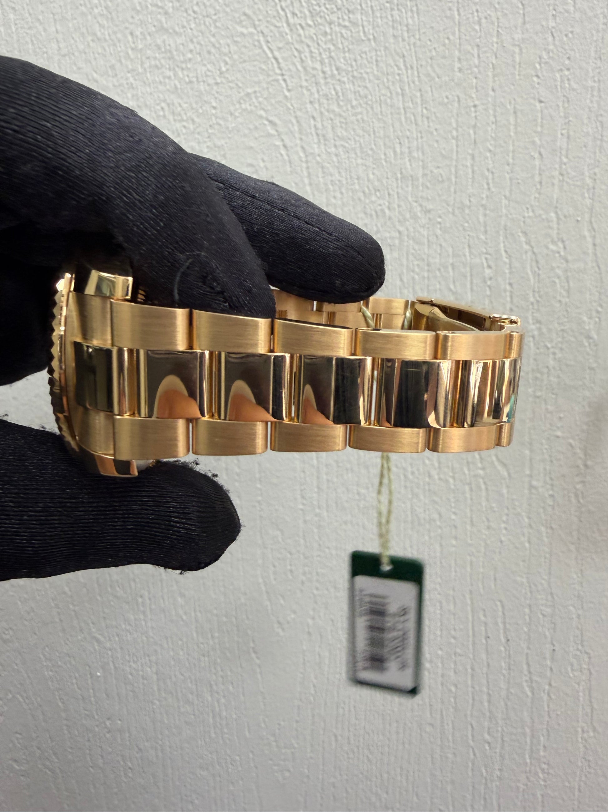 Rolex Sky Dweller Champagne Sunray Arabic Dial on Oyster Ref. 326938 Card 2015 — view 4