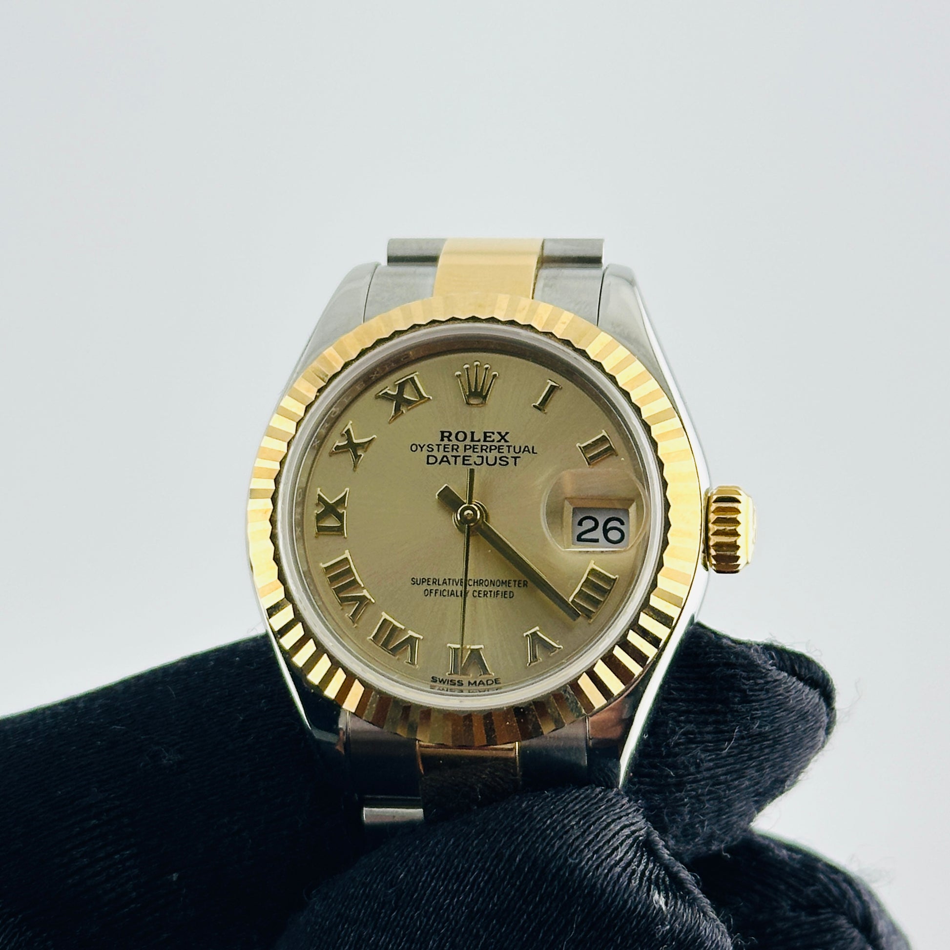 Rolex Datejust Lady Champagne Roman Dial on Oyster Bracelet Ref. 279173 Card 2019 — view 3