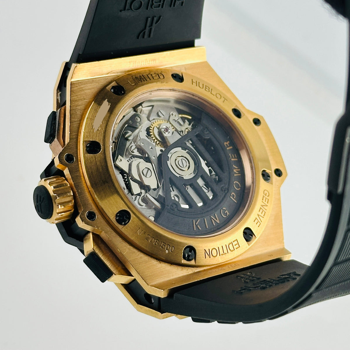 Hublot King Power Foudroyante Black Dial on Rubber Rose Gold Folding Clasp Ref. 715.PX.1128.RX 18K — view 7