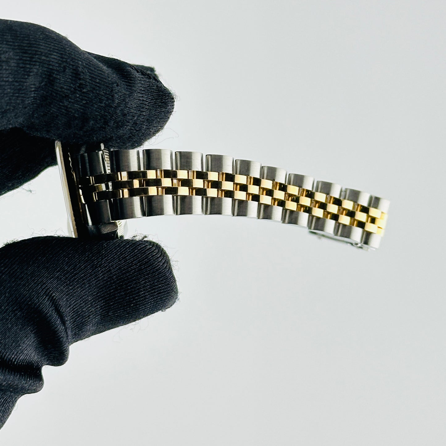 Rolex Datejust Lady Champagne Stick Dial on D Link Jubilee Bracelet Ref. 69173 1994 — view 5