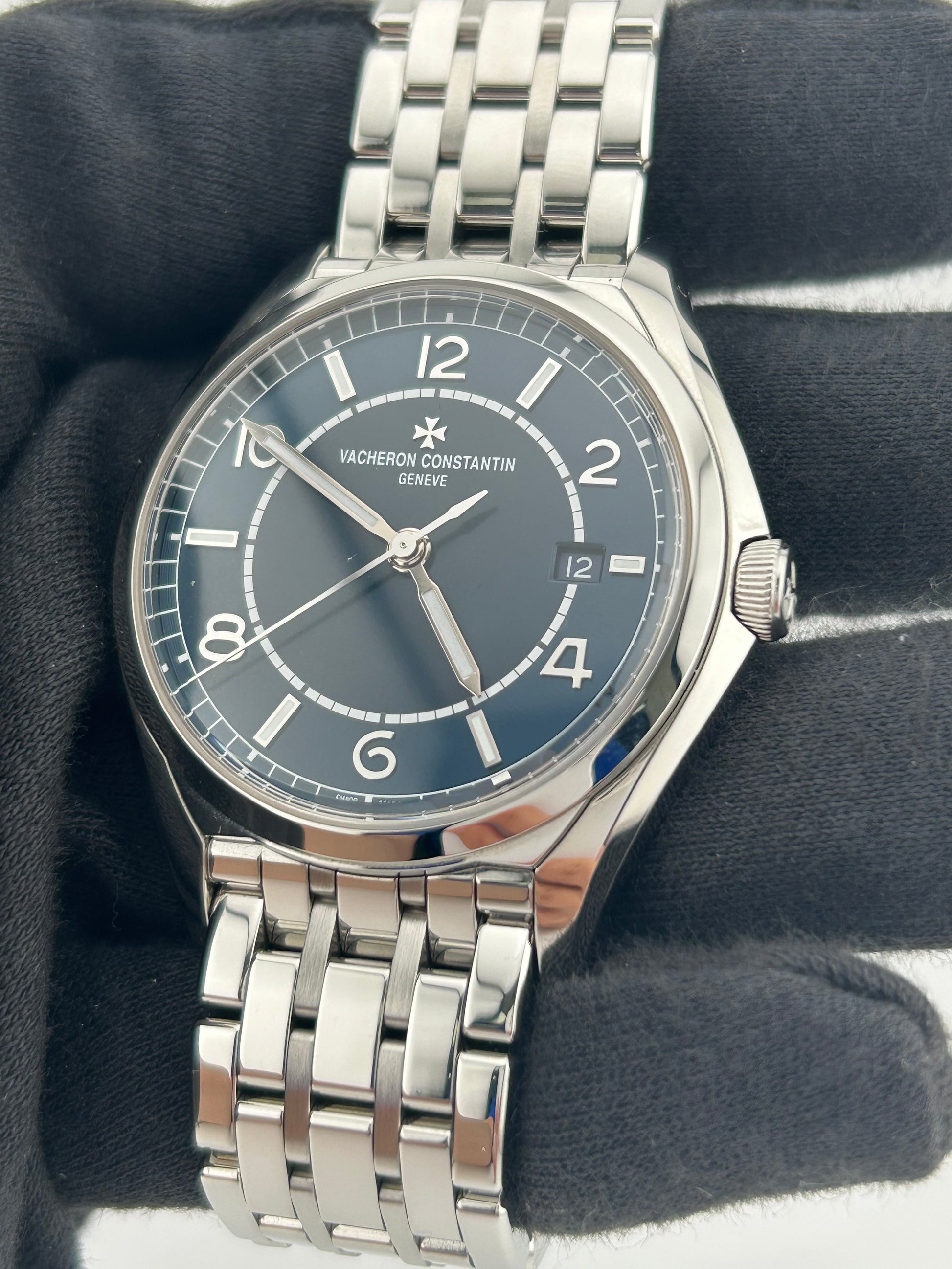 Vacheron Constantin Fiftysix Double Finished Petrol Blue Toned Dial on Stainless Steel Ref. 4600E/110A-B487 Complete 2025 — view 3