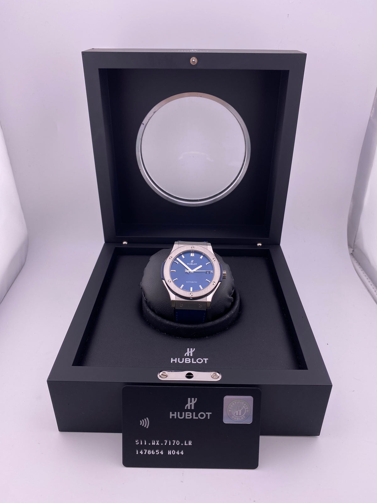 Hublot Classic Fusion Blue Blue Dial on Blue Rubber Ref. 511.NX.7170.LR Complete Open Date — view 7