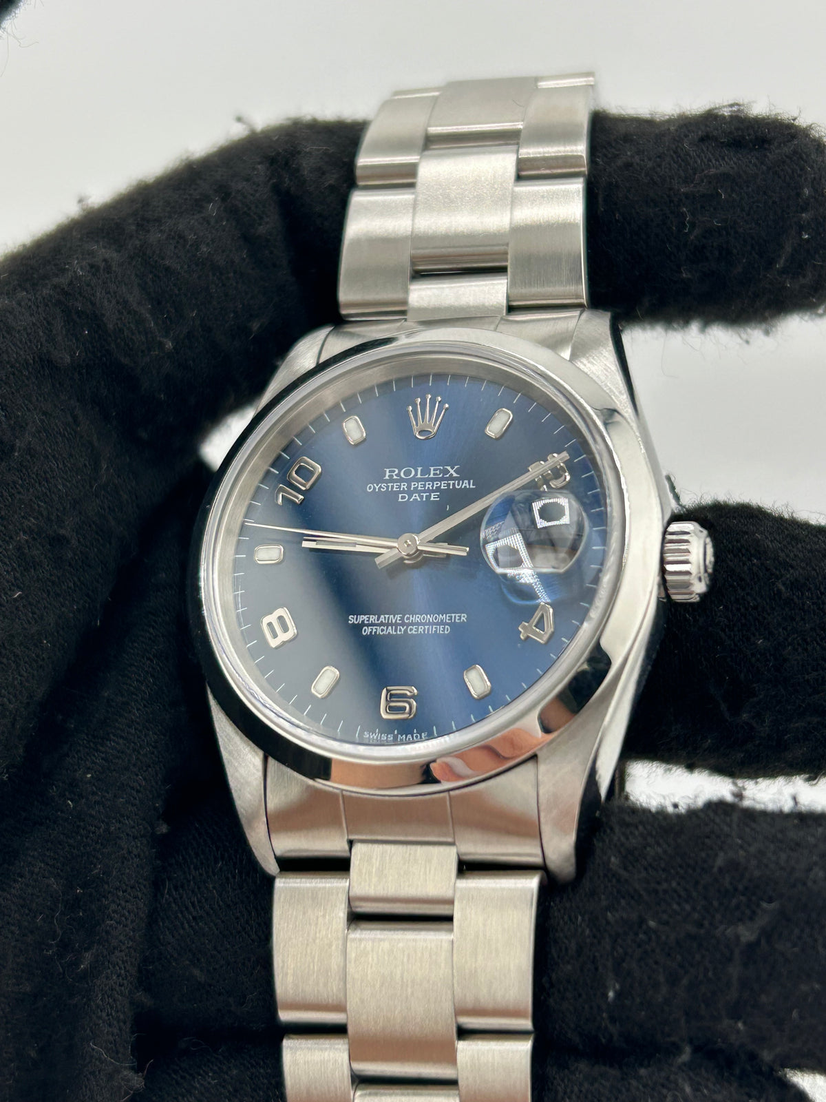 Rolex Oyster Perpetual Date Blue Arabic Dial on Oyster Steel Bracelet Ref. 15200 1999 — view 3