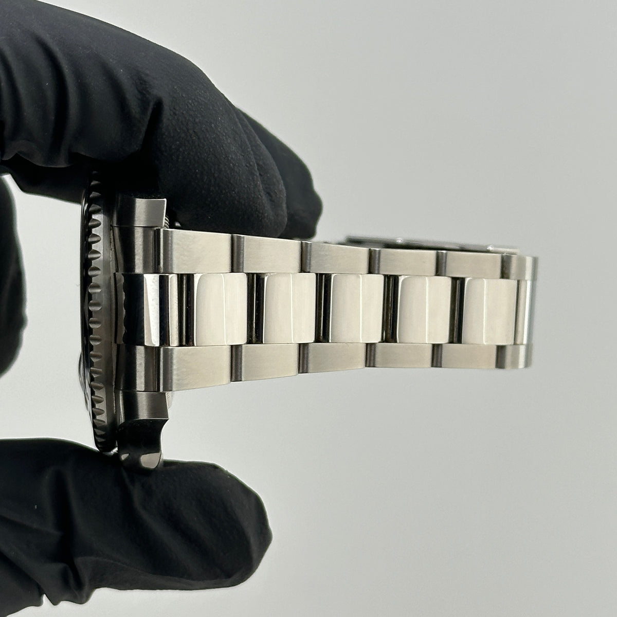 Rolex GMT-Master II Black Dial on Oyster Ref. 126710BLRO — view 6