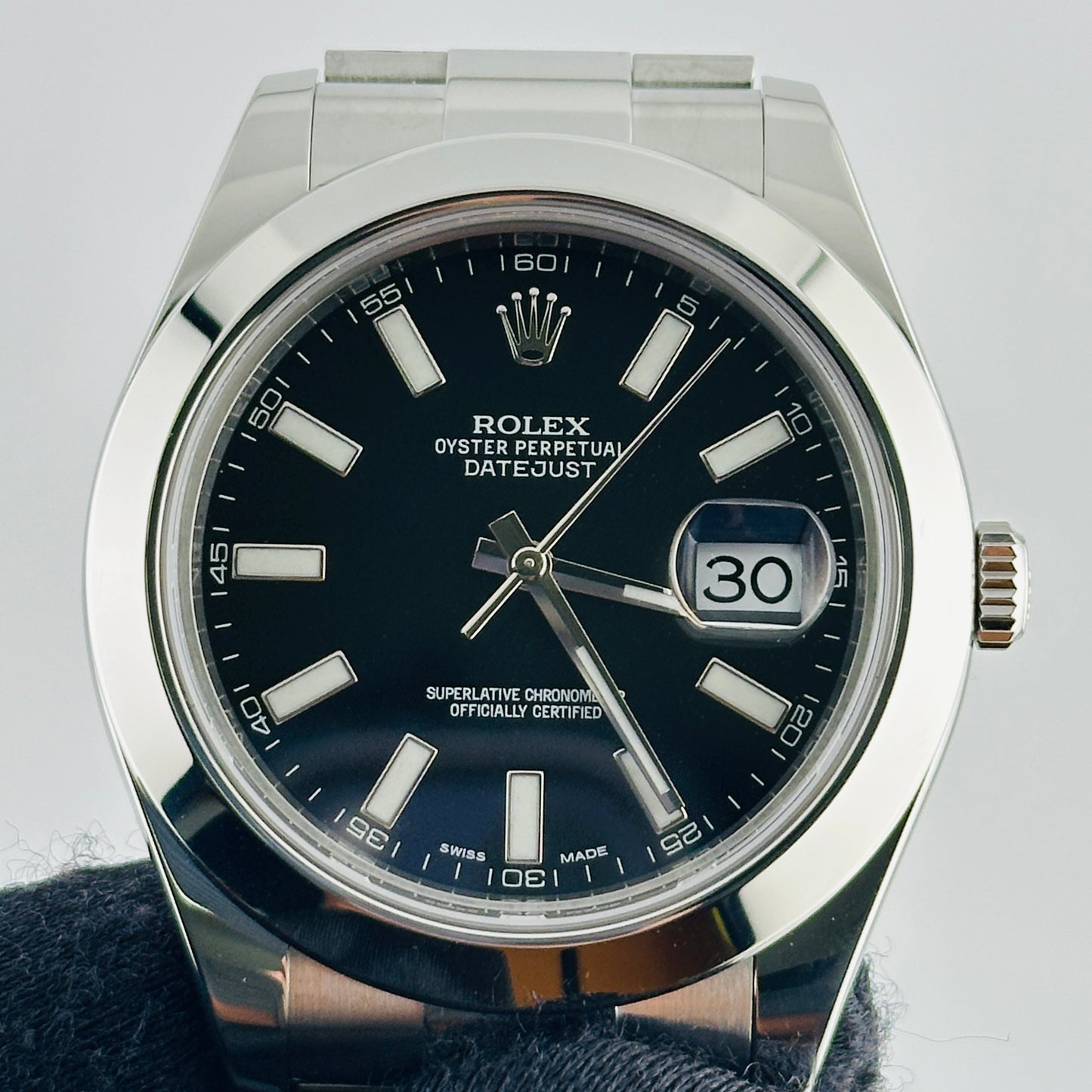 Rolex Datejust Black Dial on Oyster Bracelet Ref. 116300 Card 2014 — view 3