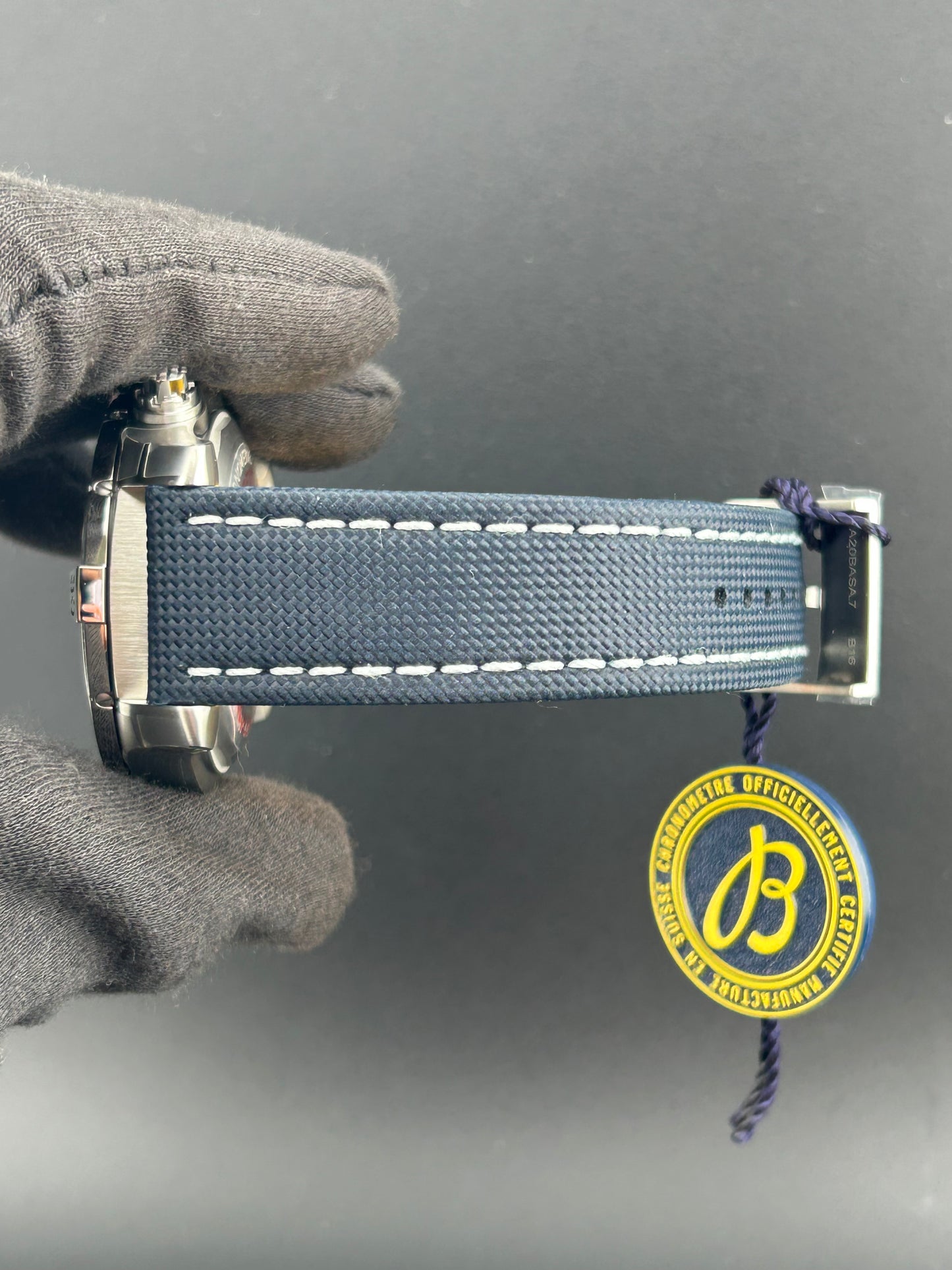 Breitling Avenger Chronograph GMT Blue Arabic Chronograph Dial on Brushed Ref. A24315101C1X1 Card 2023 — view 5