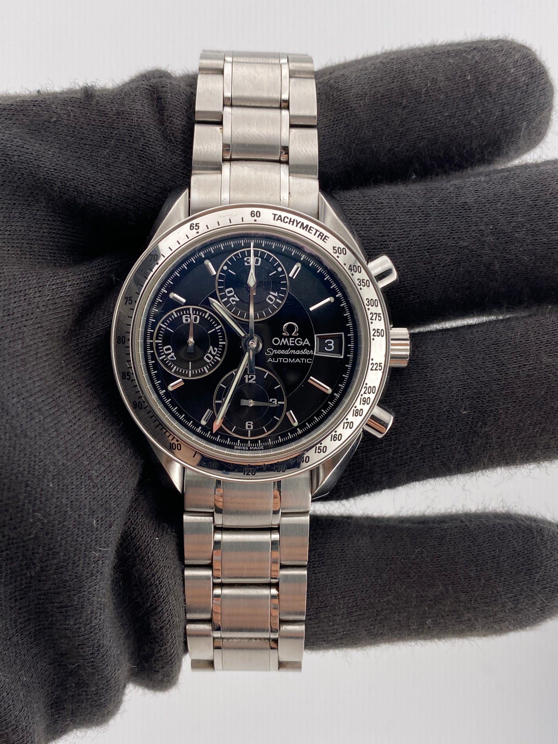 Omega Speedmaster Black Dial on Bracelet Ref. 3513.50.00 — view 2
