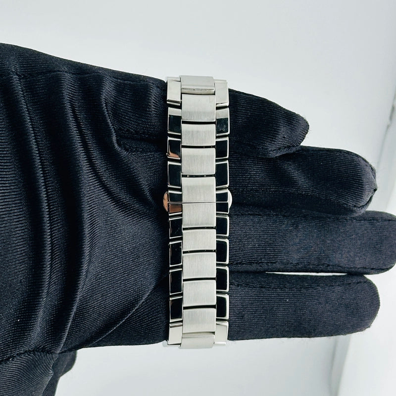 Gucci Gucci Black Dial Ref 8500L with Card