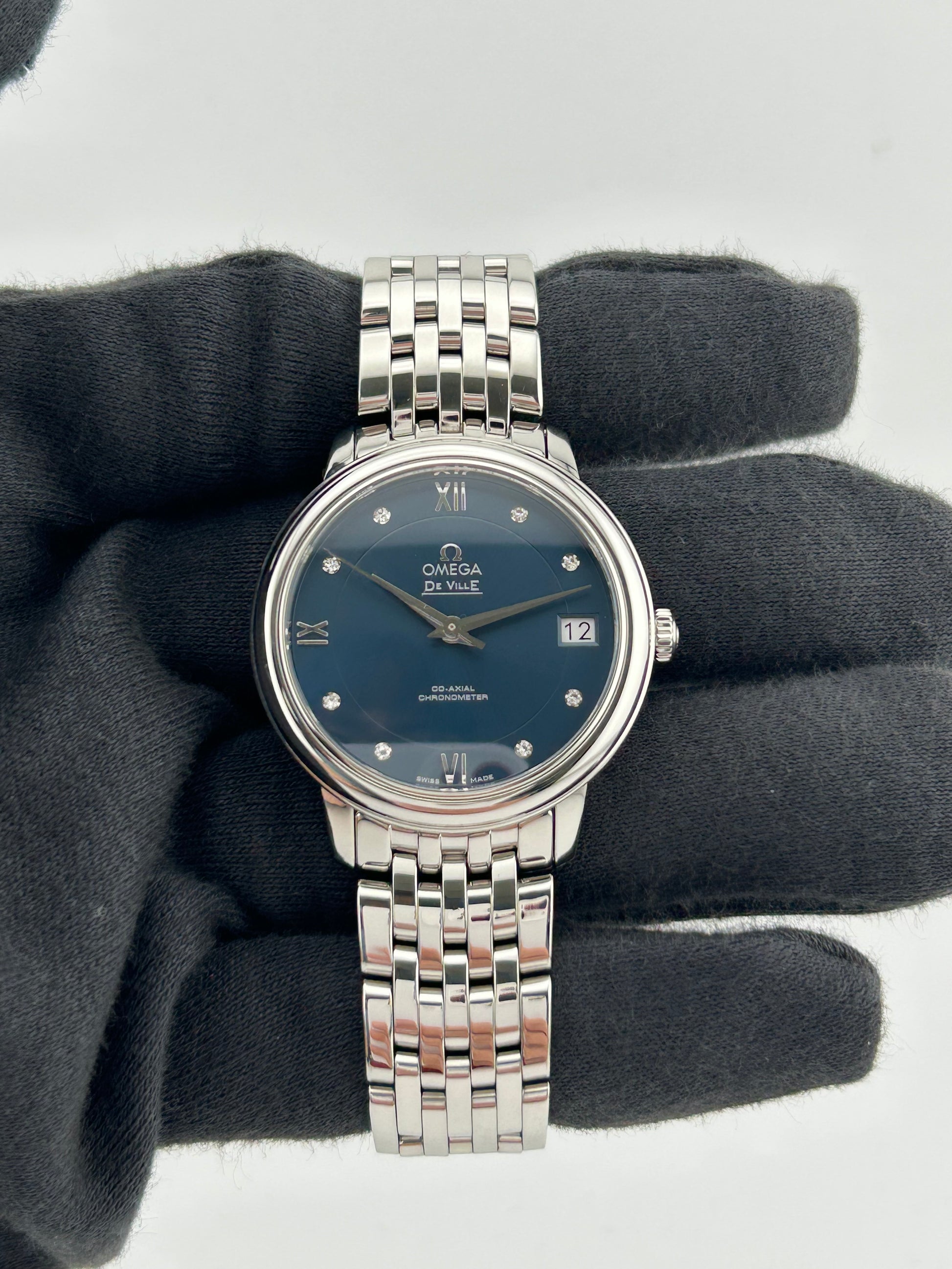 Omega De Ville Prestige Diamonds Blue Dial on Bracelet Ref. 424.10.33.20.53.001 Card 2021 — view 2