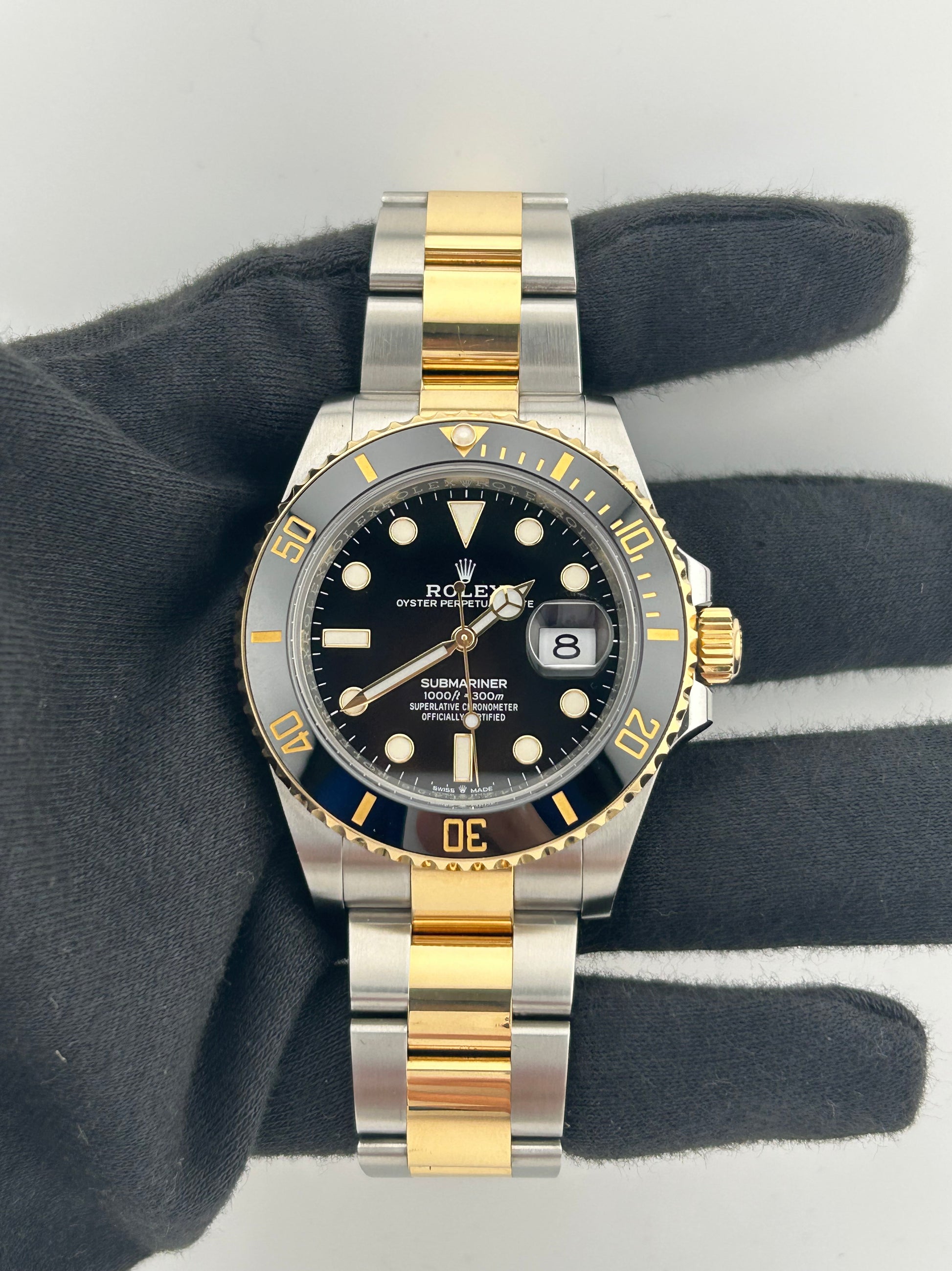 Rolex Submariner Black Dial on Oyster Bracelet Ref. 126613LN Card 2022 — view 2