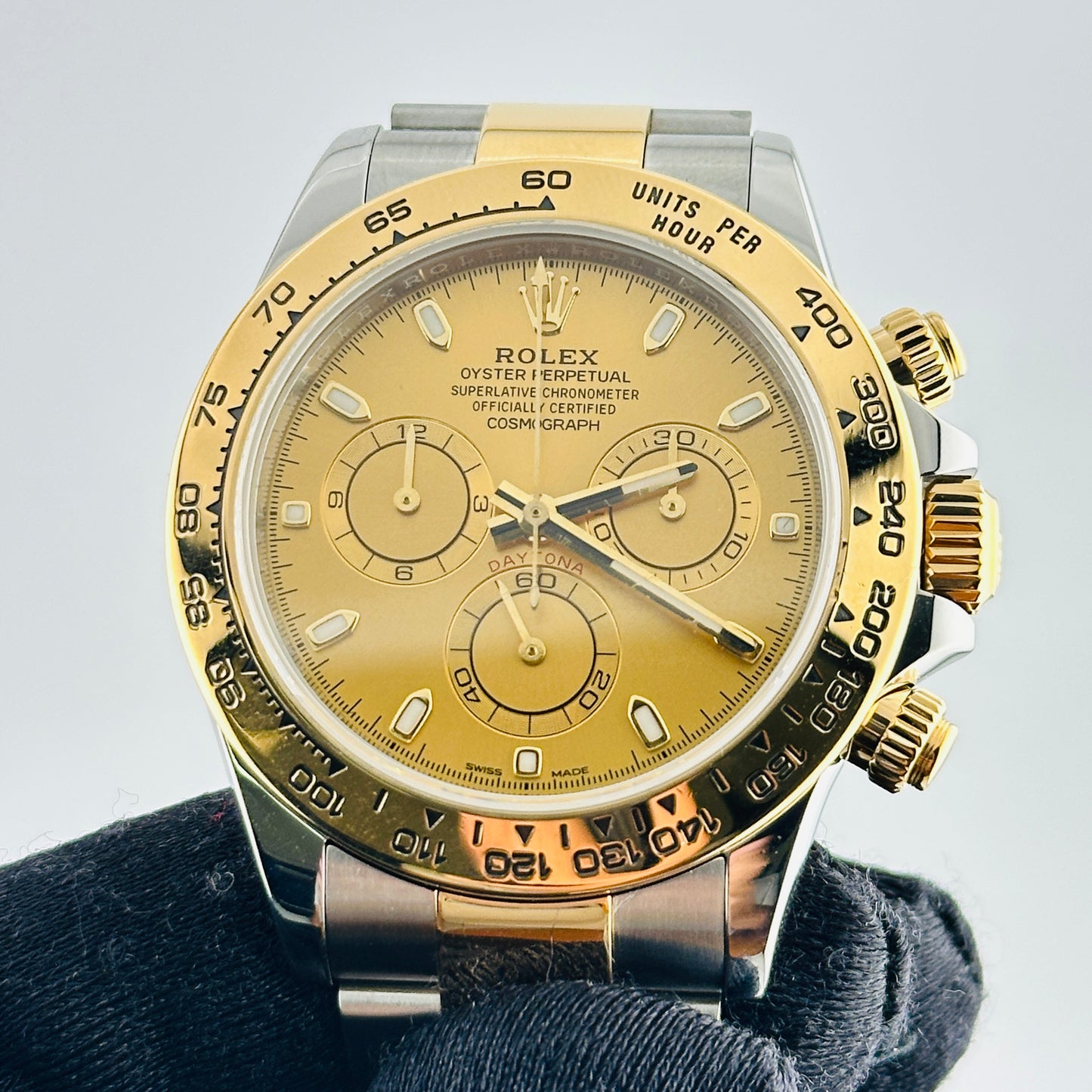 Rolex Daytona Champagne Index Dial on Oyster Bracelet Ref. 116503 2017 — view 3