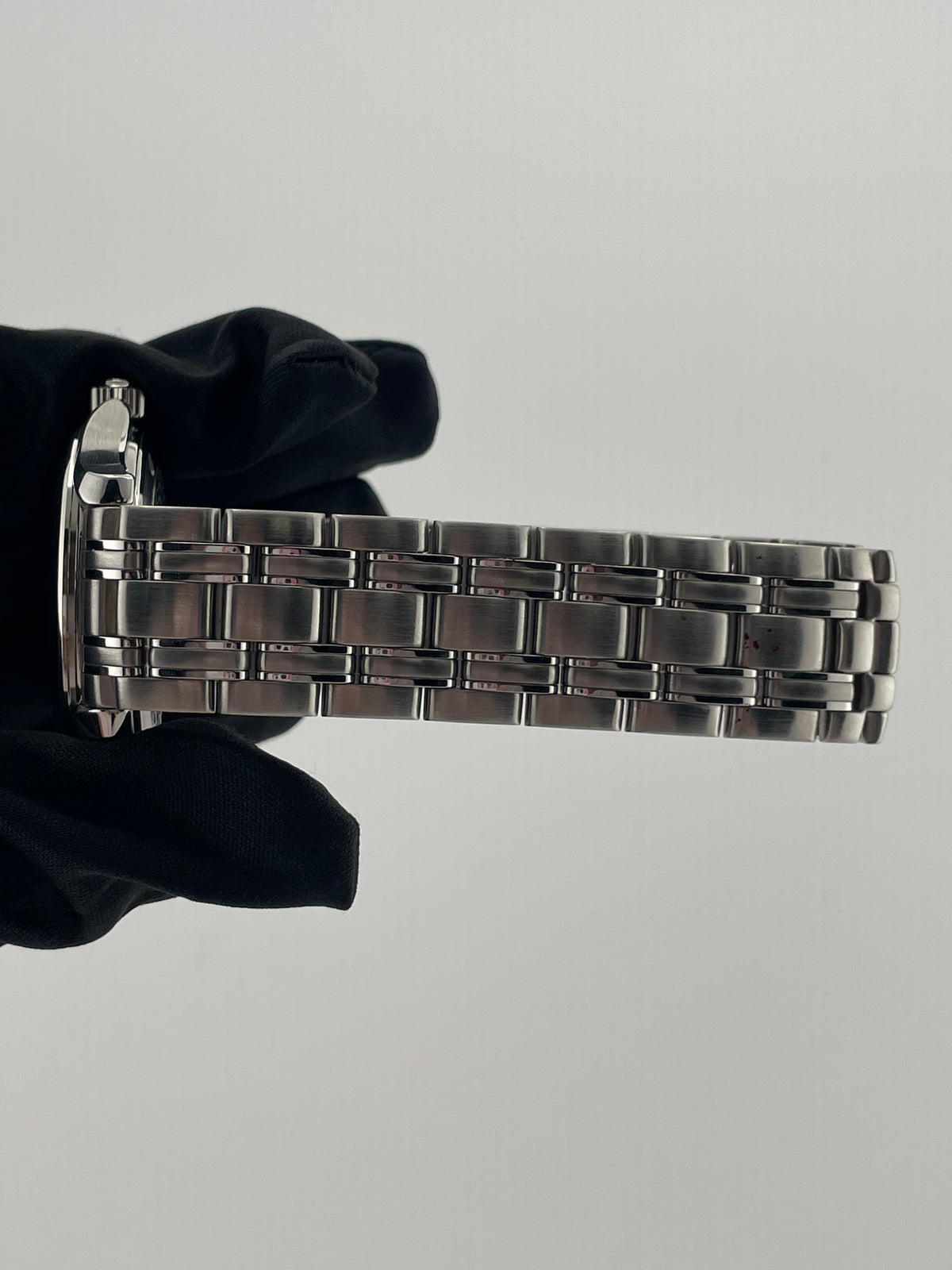 Omega Seamaster Silver Stick Dial on Stainless Steel Bracelet Ref. 2511.31.00 Card 1997 — view 6
