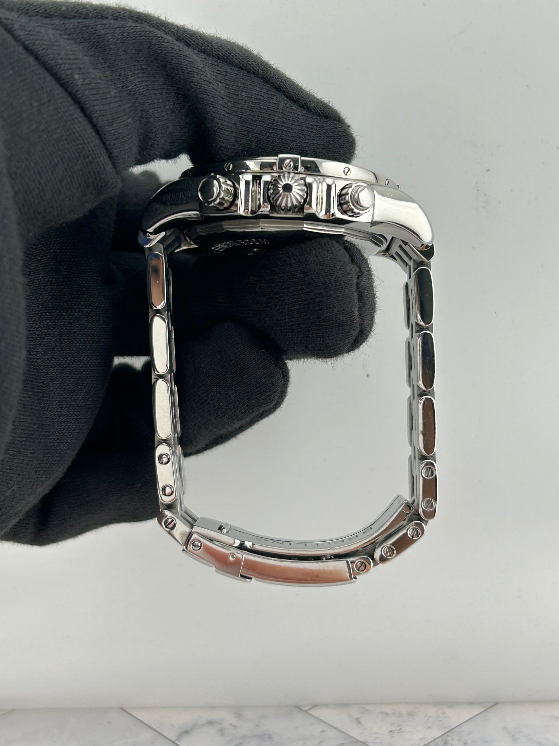 Breitling Chronomat Black Dial on Stainless Steel Bracelet Ref. A011B56PA Papers 2012 — view 5