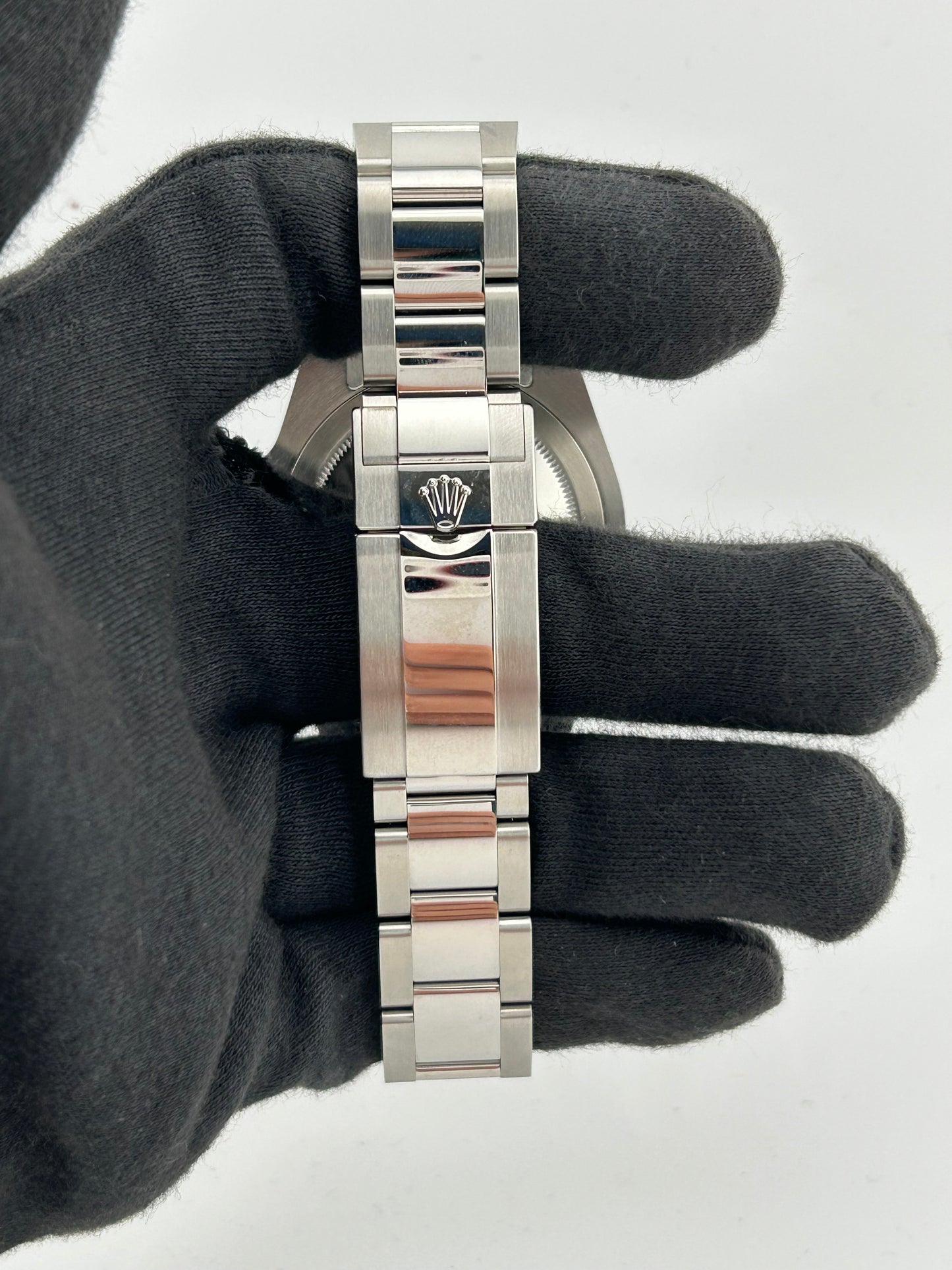 Rolex GMT-Master II "Sprite" Black Dial on Oyster Bracelet Ref. 126720VTNR Card 2023 — view 4