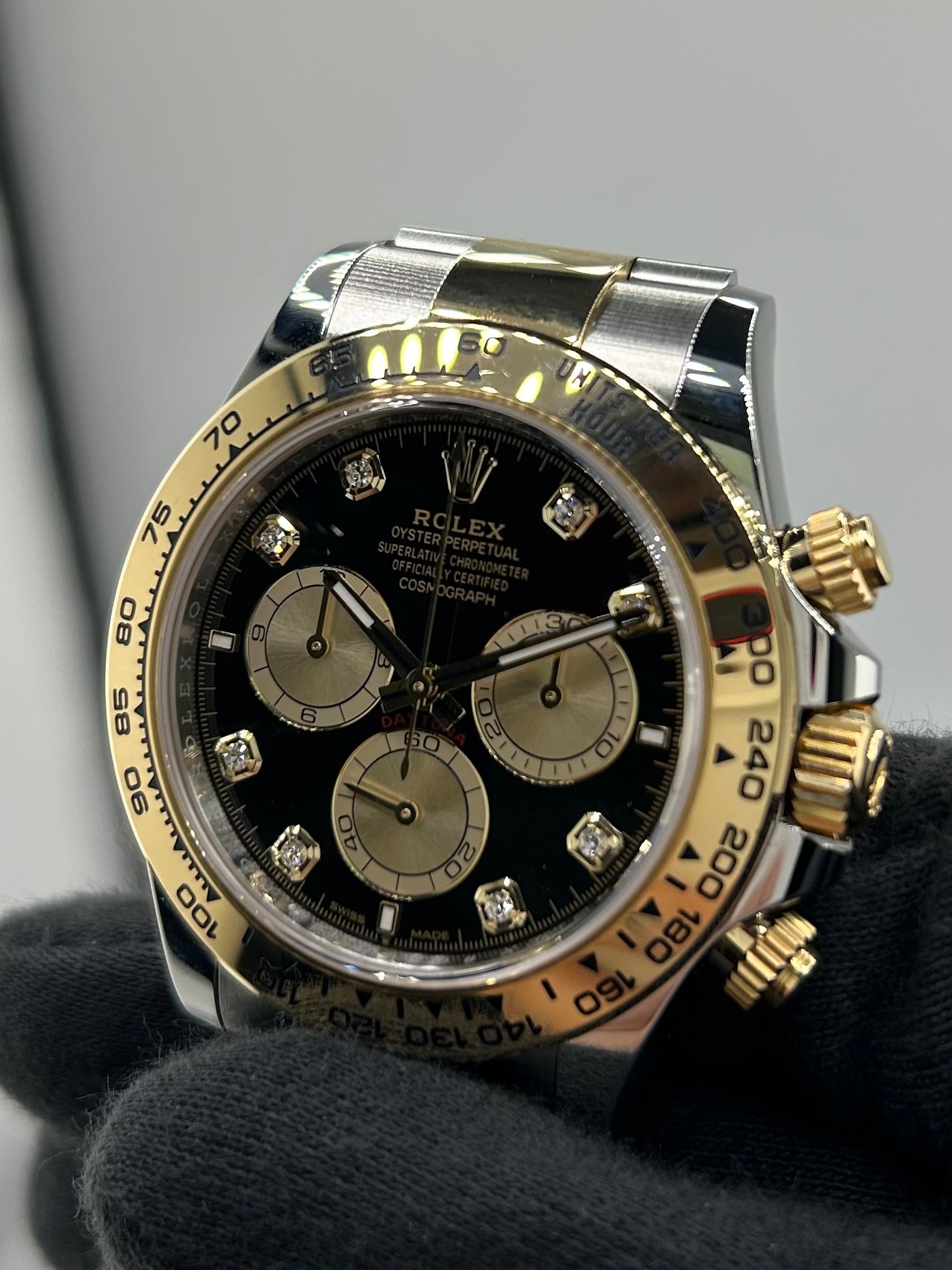 Rolex Daytona Black And Golden Diamond Dial on Oyster Ref. 126503 Card 2025 — view 3