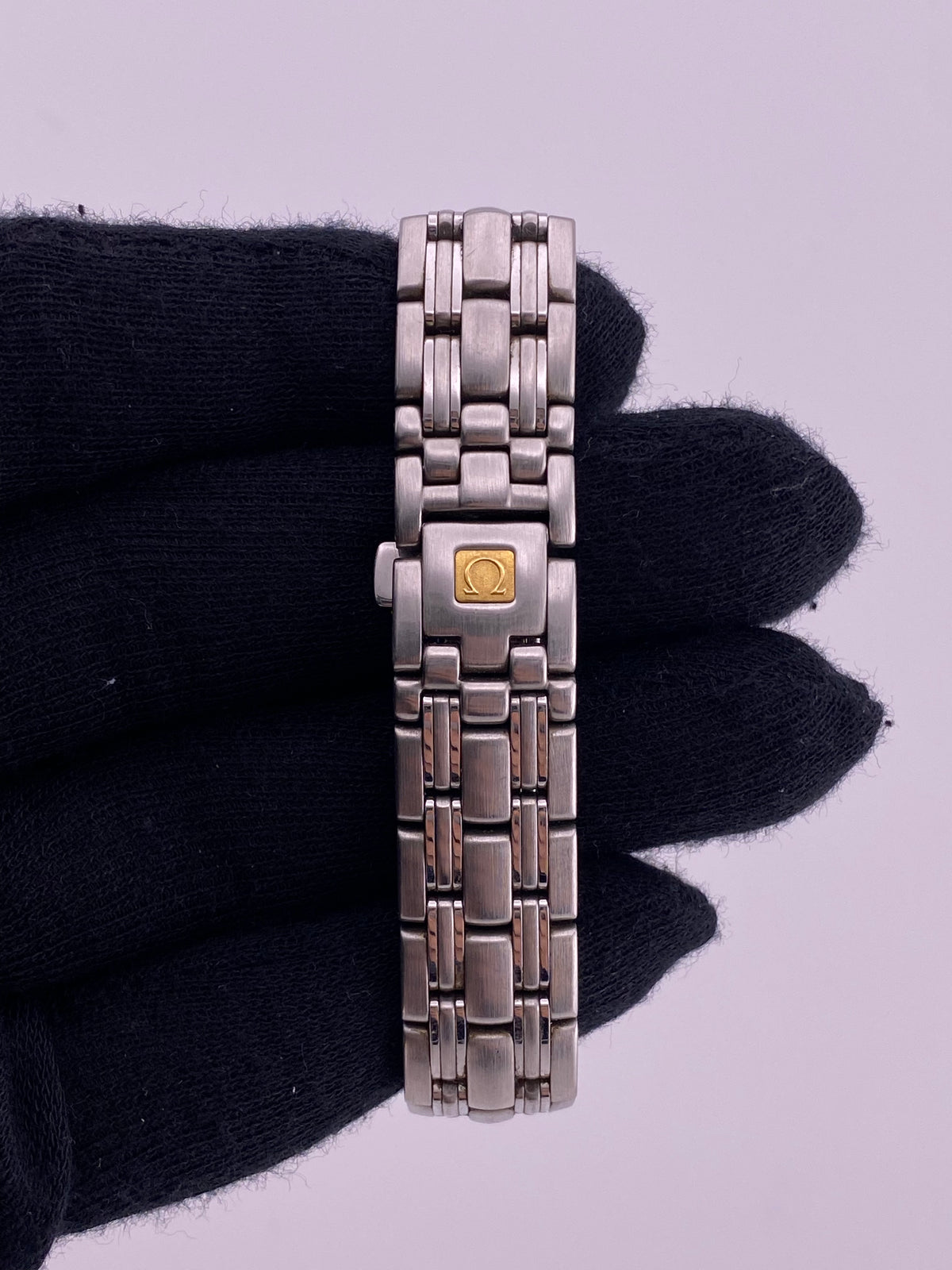 Omega Seamaster 120m White Dial on Stainless Steel Bracelet Ref. 2581.2 — view 4