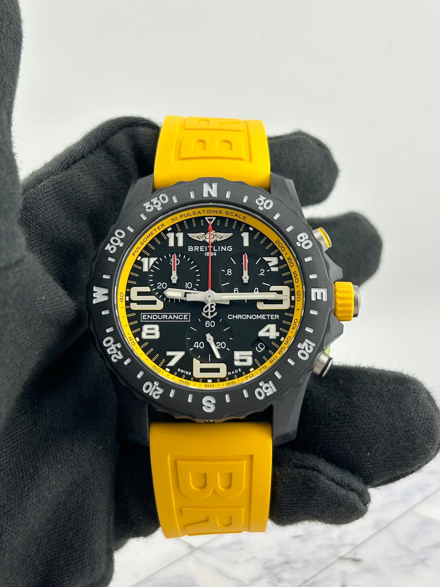 Breitling Endurance Pro Black Dial on Rubber Strap Ref. X82310A41B1S1 Card 2026 — view 2