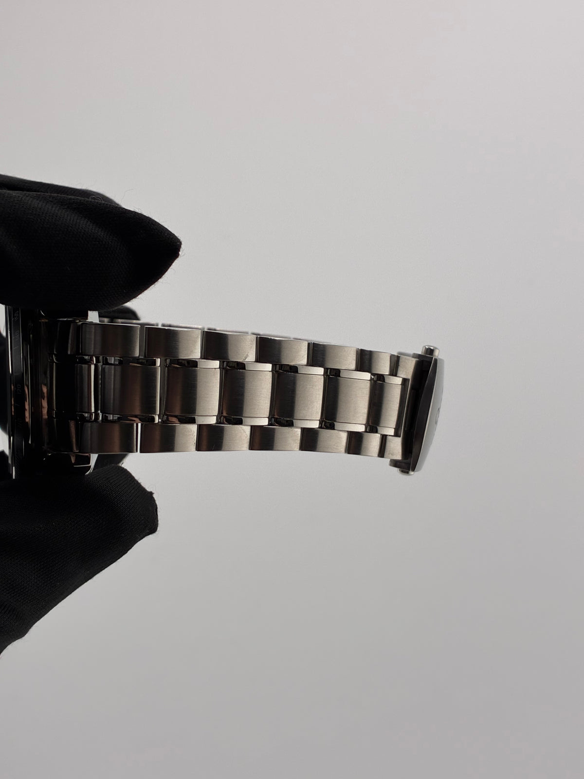 Omega Speedmaster Racing Black Dial on Stainless Steel Bracelet Ref. 326.30.40.50.01.002 Card — view 5