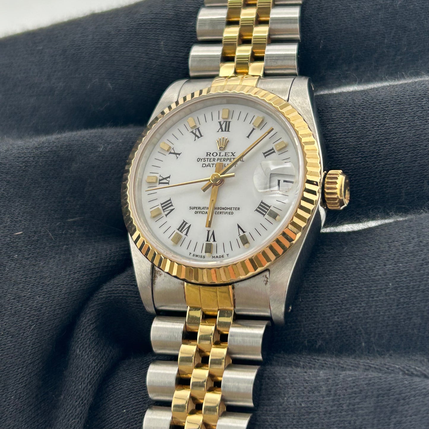 Rolex Datejust White Roman Dial on D Link Jubilee Bracelet Ref. 68273 1991 — view 3