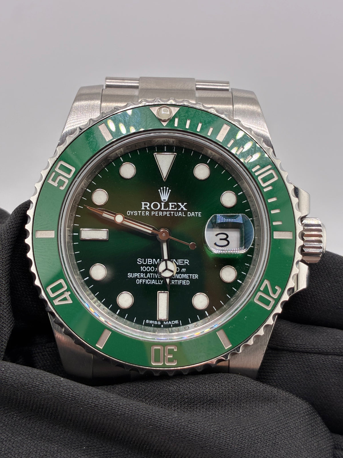 Rolex Submariner Green Dial on Oyster Ref. 116610LV Card 2014 — view 3