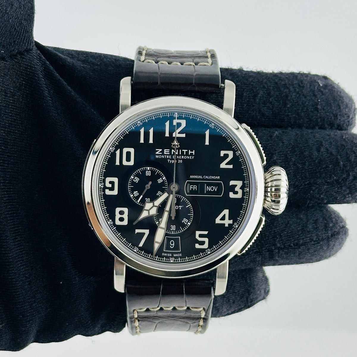Zenith Pilot Type 20 Montre d'Aeronef Black Dial on Leather Band Ref. 03.2430.4054 Complete Open Date — view 3