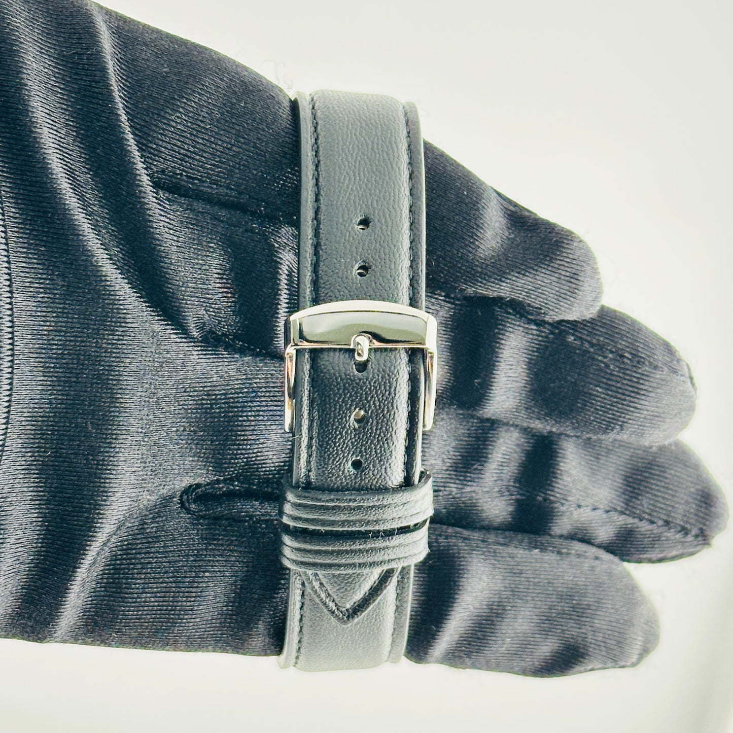 Rolex Oyster Speed-King Silver Stick / Has Spots, Faded Dial on Generic Leather Band Ref. 4220 1958 — view 3