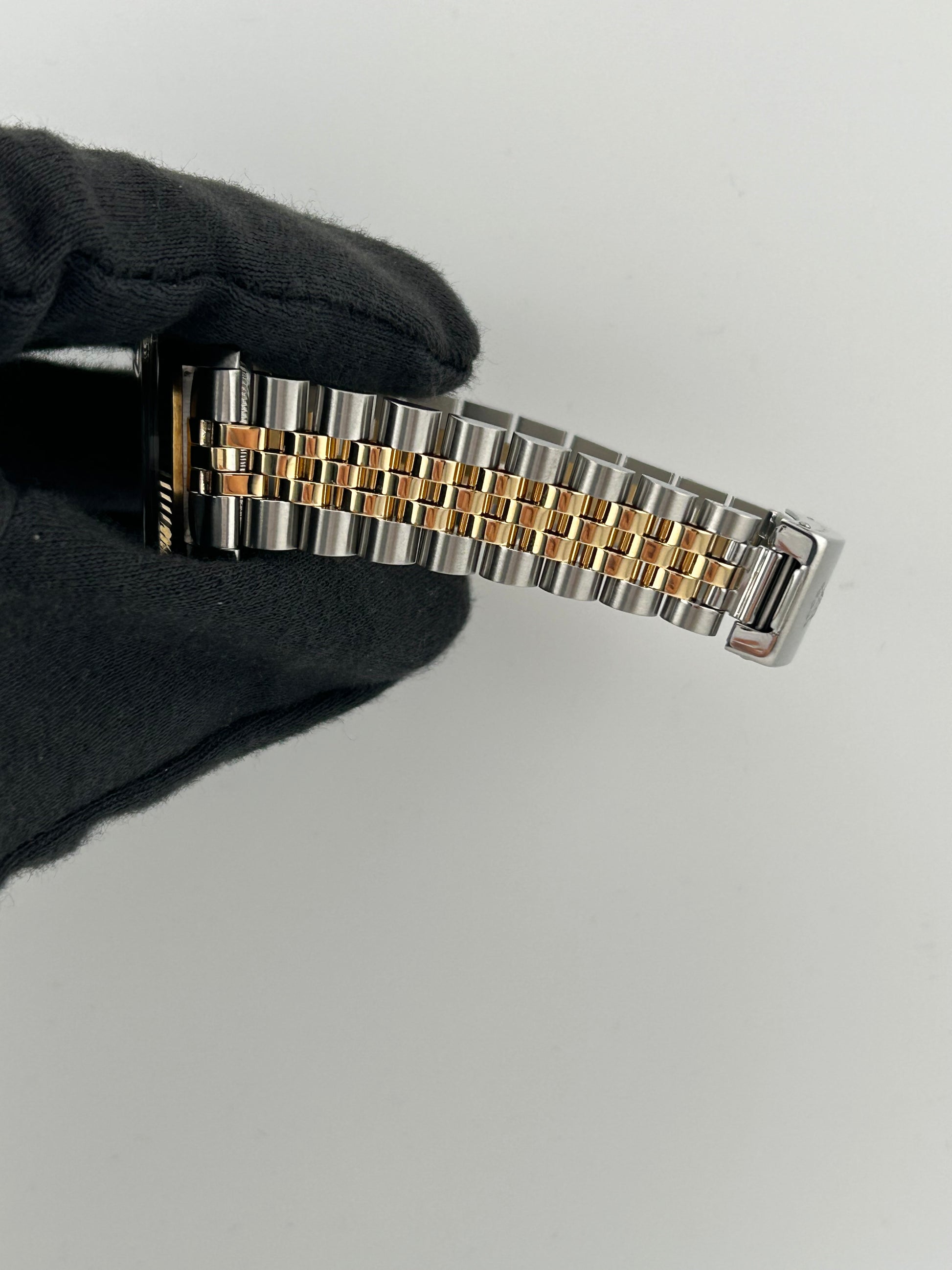 Rolex Datejust Champagne Stick Dial on D Link Jubilee Bracelet Ref. 68273 1984 — view 5