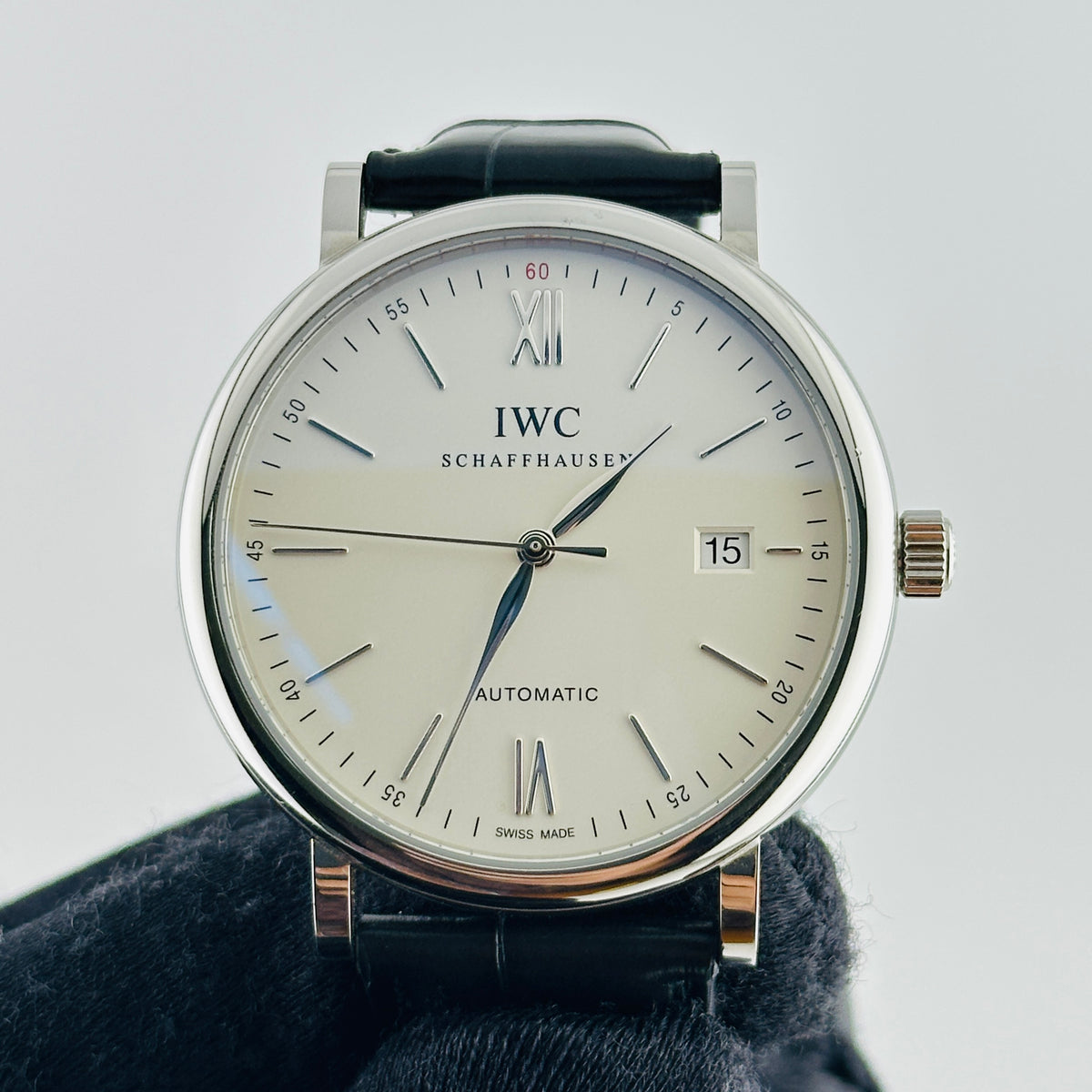 Iwc Portofino Automatic Silver Dial on Leather Strap Ref. IW356501 — view 3