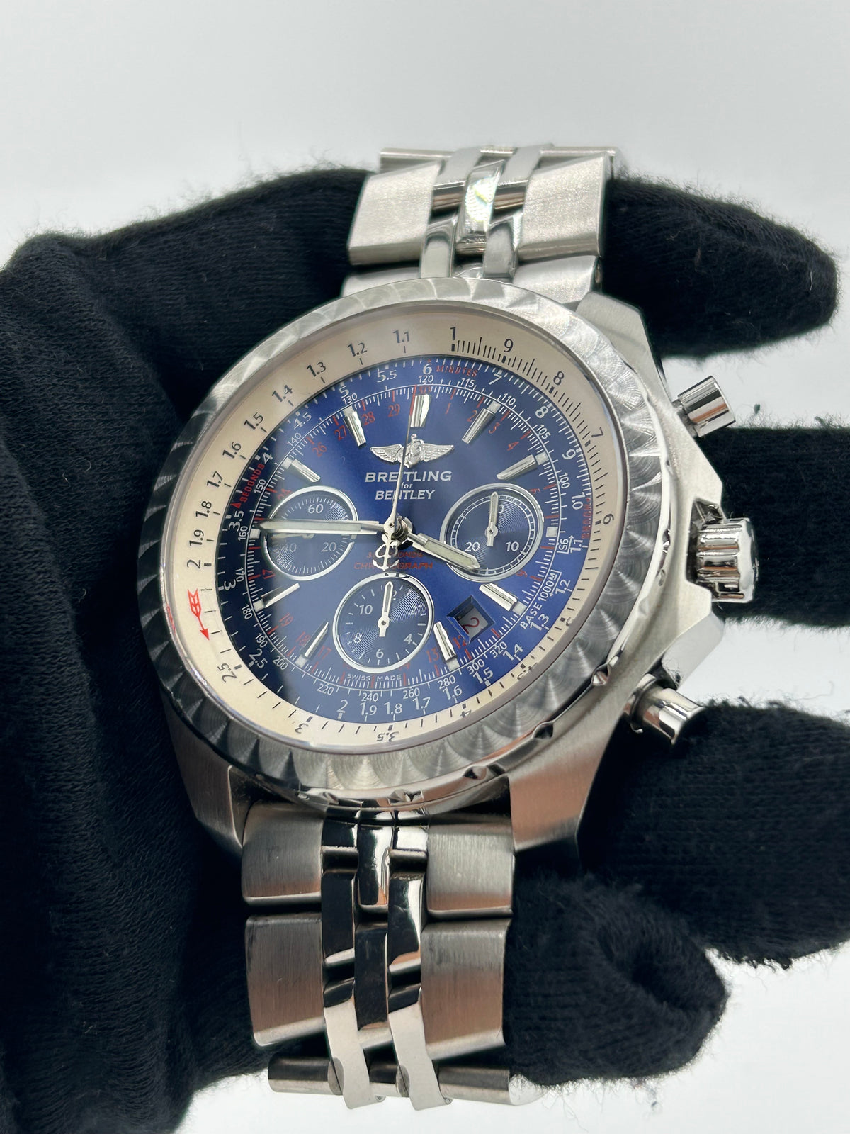 Breitling Bentley Motors T Blue Dial on Stainless Steel Bracelet Ref. A25363 — view 3