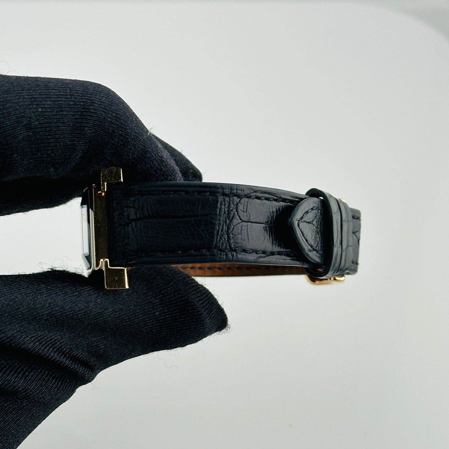 Hermes H Black Dial on Leather Ref. HH1.270B Papers — view 4
