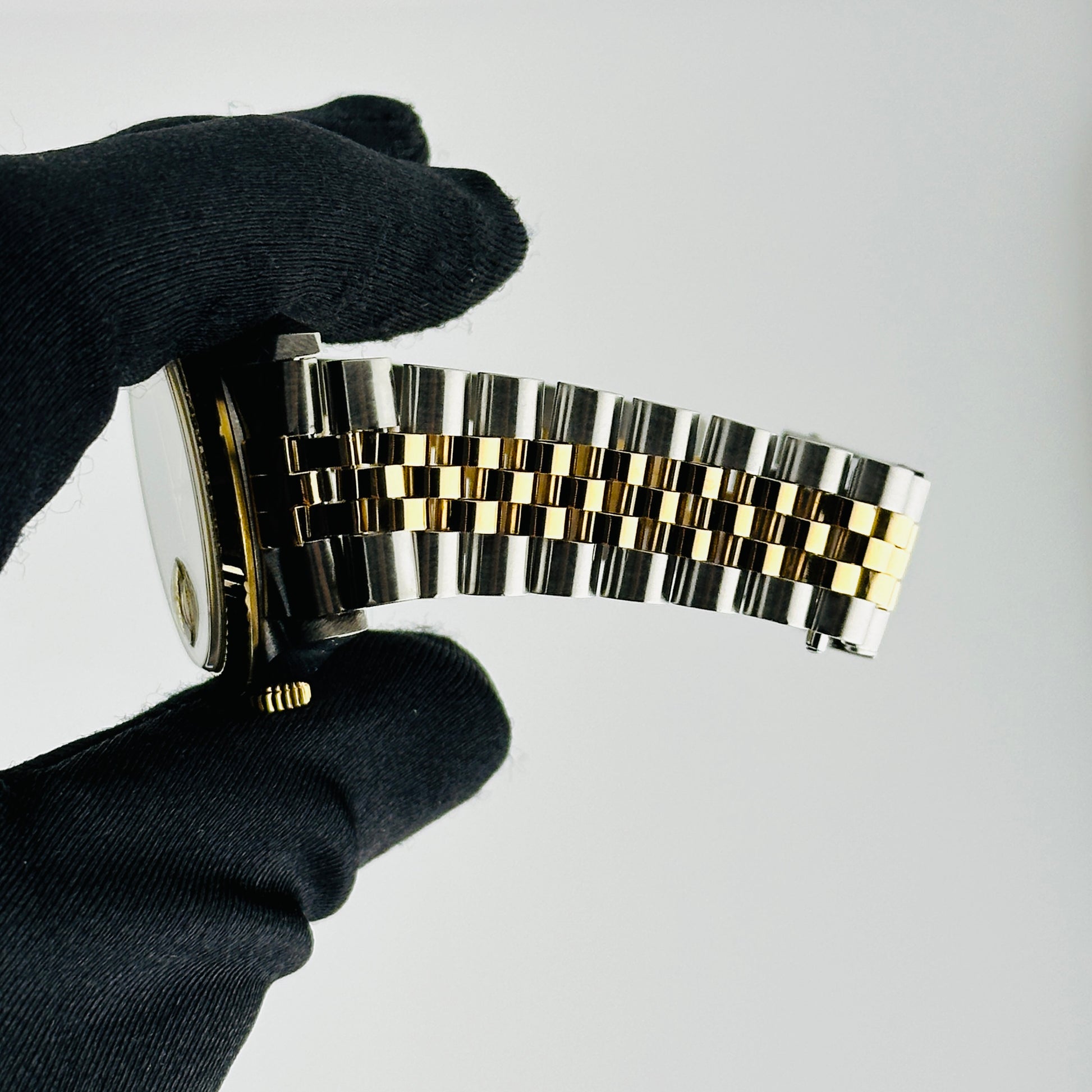 Rolex Datejust Champagne Stick Dial on D Link Jubilee Ref. 16233 2000 — view 3