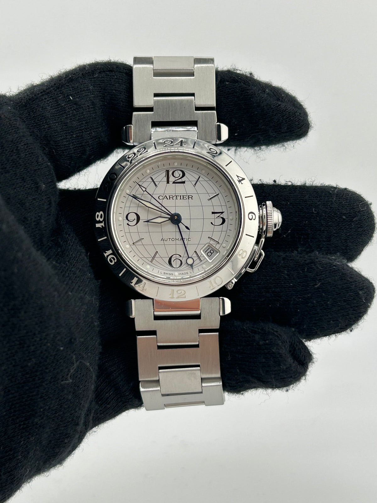 Cartier Pasha Silver Dial on Stainless Steel Bracelet Ref. 2377 Complete 2008 — view 2